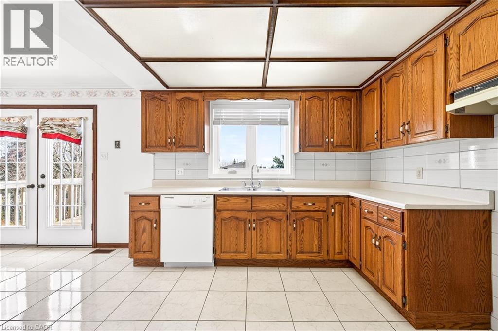 27 Trieste Place, Hamilton, Ontario  L9B 2C3 - Photo 6 - 40820230