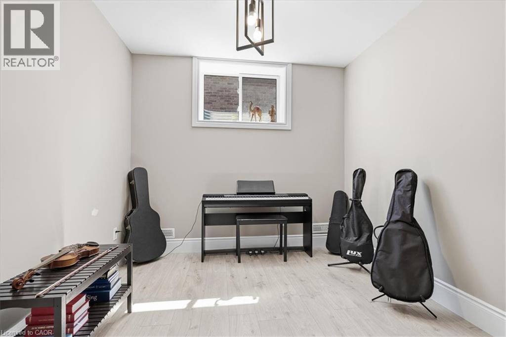 3971 Wilson Street, Shakespeare, Ontario  N0B 2P0 - Photo 31 - 40818872