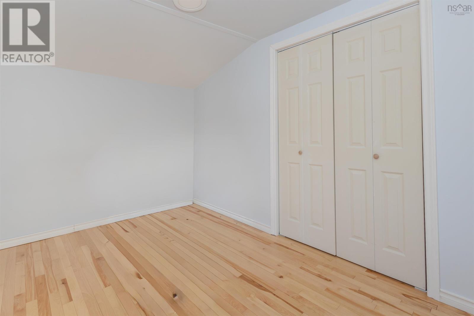 7 Cochrane Street, Glace Bay, Nova Scotia  B1A 2W5 - Photo 18 - 202604276