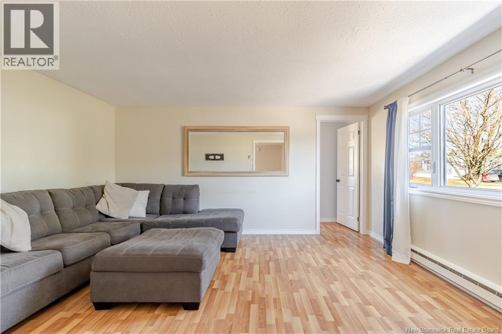 31 Leafwood Crescent, Fredericton, New Brunswick  E3B 6N6 - Photo 12 - NB136839
