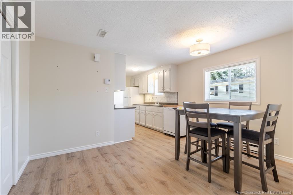 31 Leafwood Crescent, Fredericton, New Brunswick  E3B 6N6 - Photo 8 - NB136839