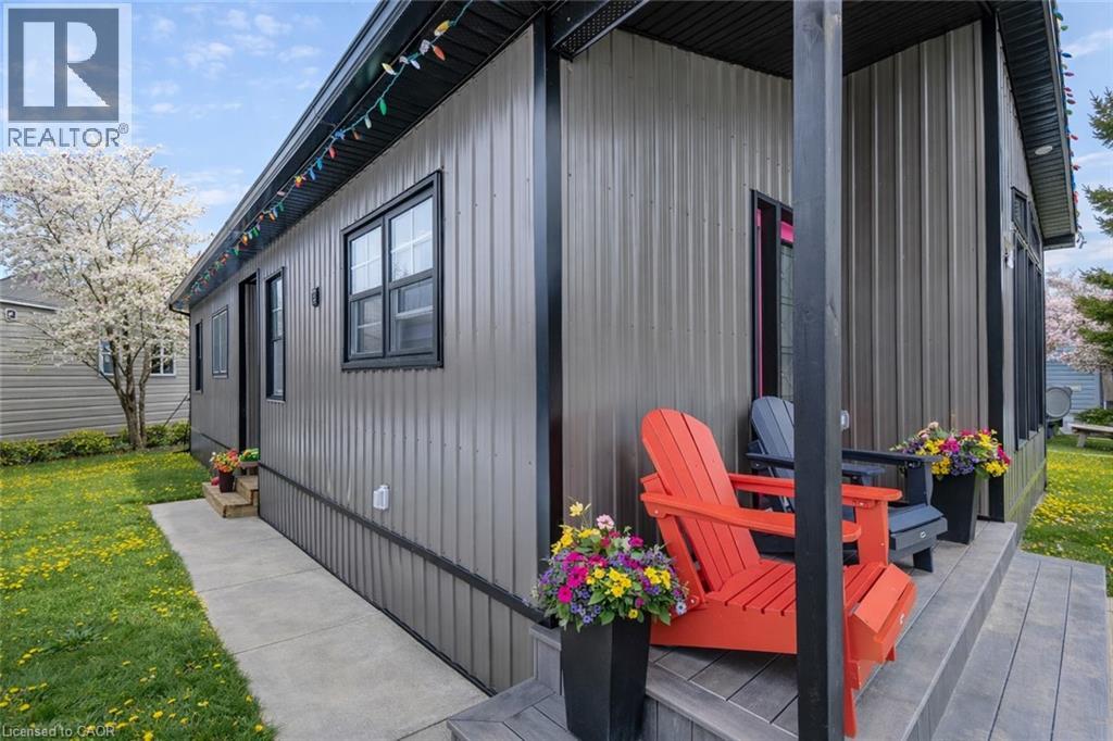 490 Spruce Street, Fergus, Ontario  N1M 2W5 - Photo 3 - 40805377