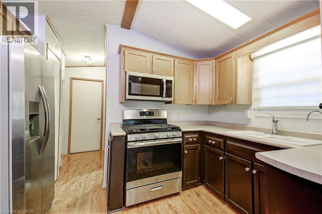 490 Spruce Street, Fergus, Ontario  N1M 2W5 - Photo 13 - 40805377