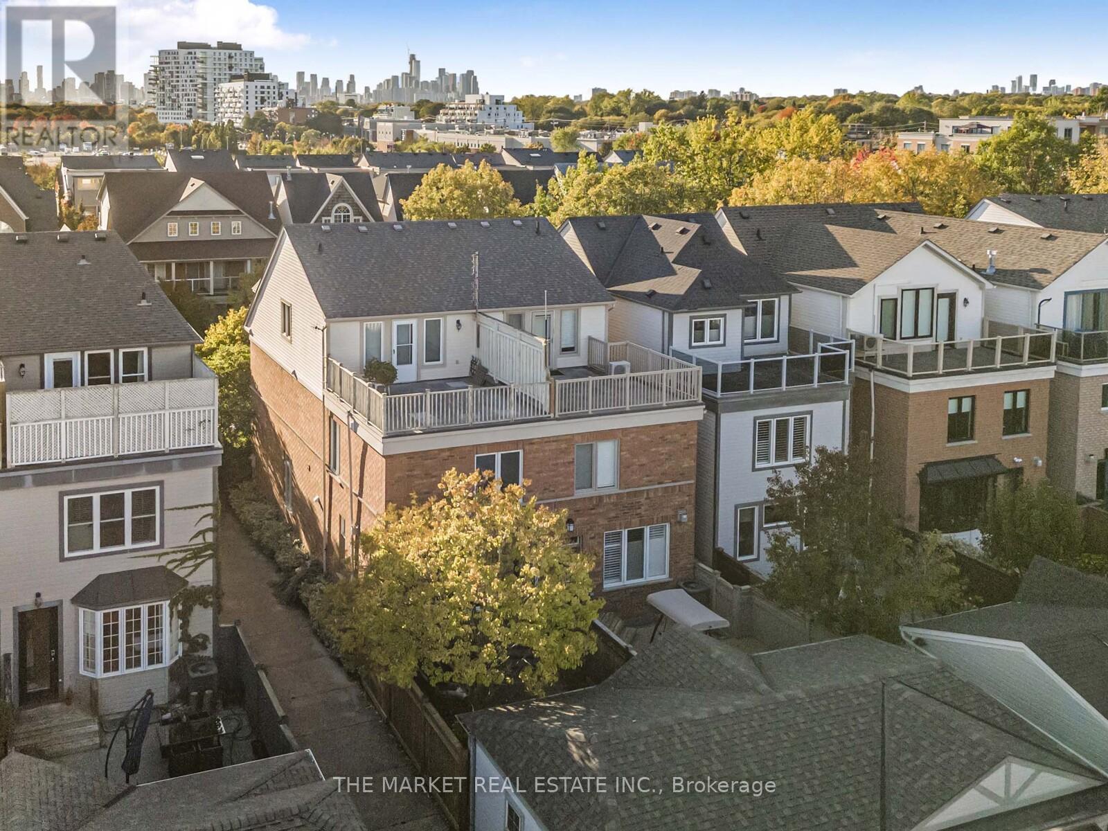 67 Winners Circle, Toronto, Ontario  M4L 3Y7 - Photo 45 - E12779024