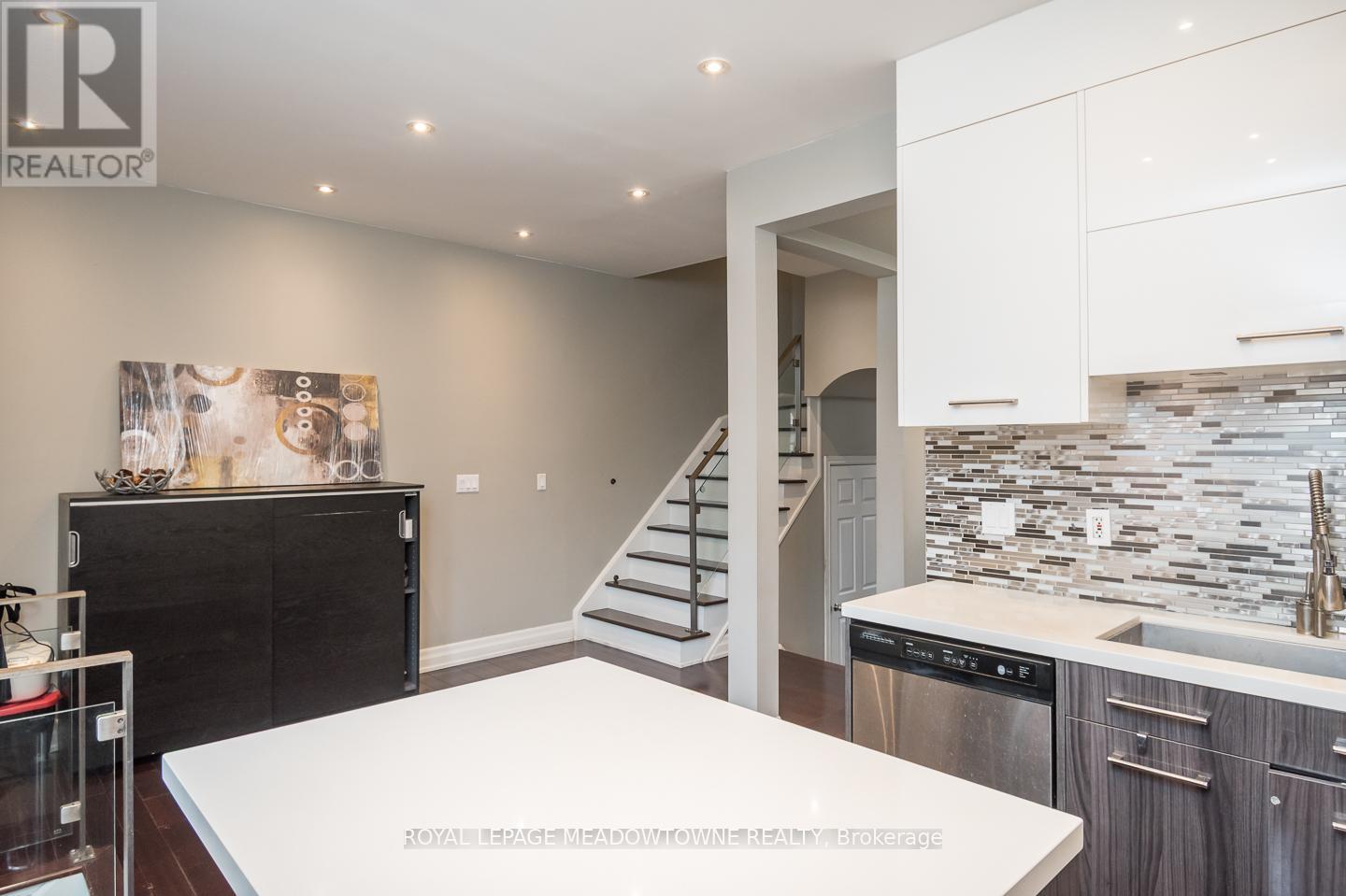 3486 Eglinton Avenue W, Mississauga, Ontario  L5M 7P4 - Photo 14 - W12991512