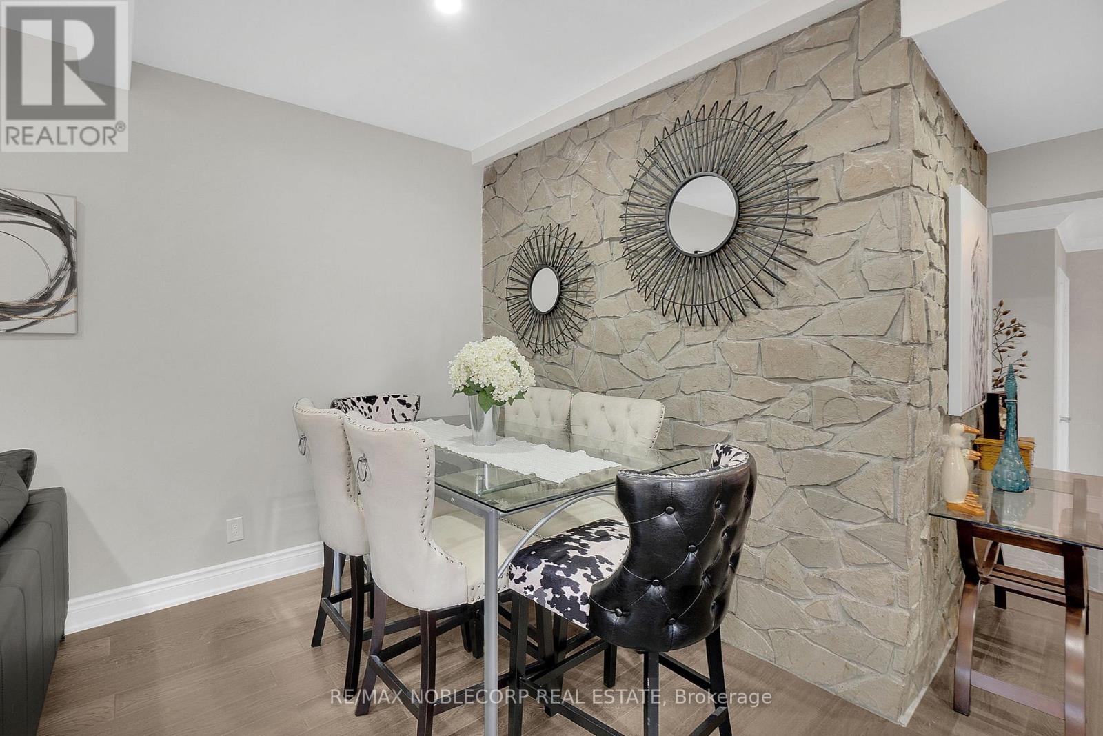 9240 Castlederg Side Road, Caledon, Ontario  L7E 0S2 - Photo 6 - W12991524