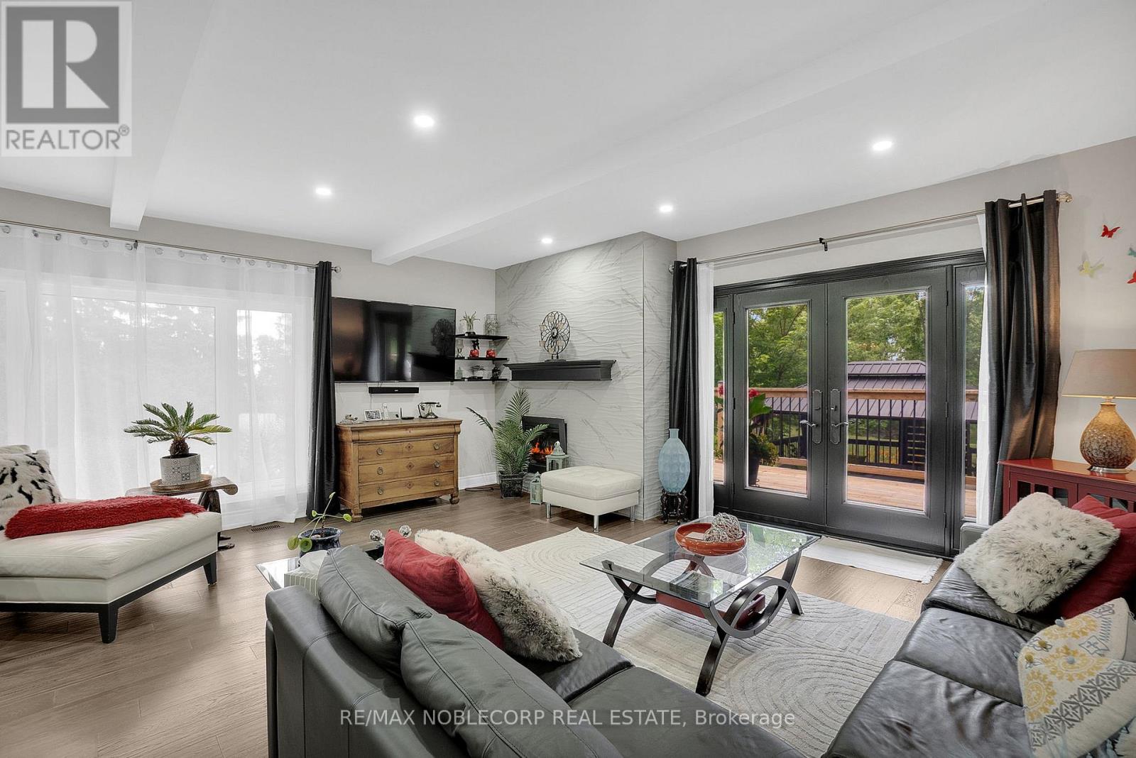 9240 Castlederg Side Road, Caledon, Ontario  L7E 0S2 - Photo 9 - W12991524