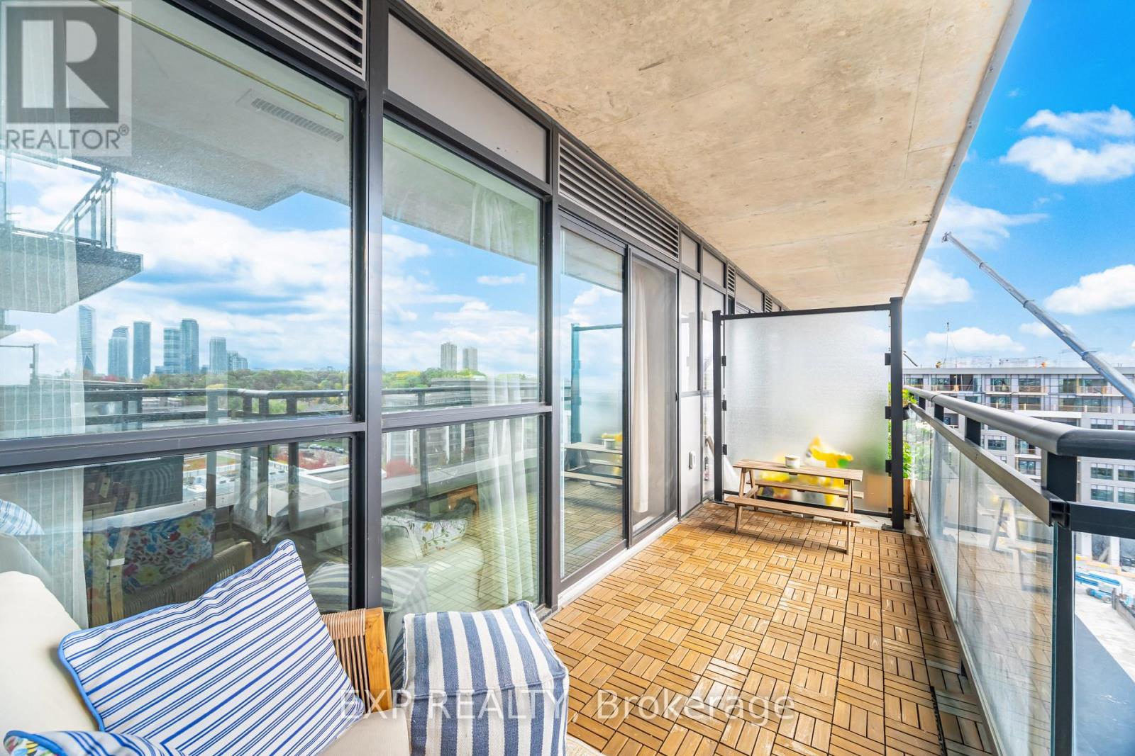 812 - 25 Neighbourhood Lane, Toronto, Ontario  M8Y 0C4 - Photo 29 - W12991542