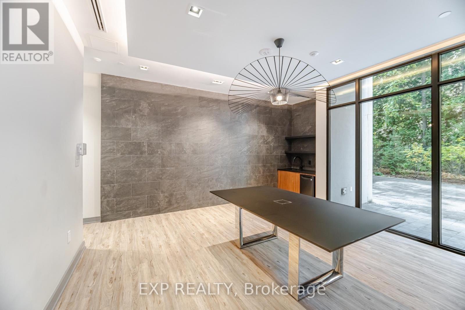 812 - 25 Neighbourhood Lane, Toronto, Ontario  M8Y 0C4 - Photo 39 - W12991542