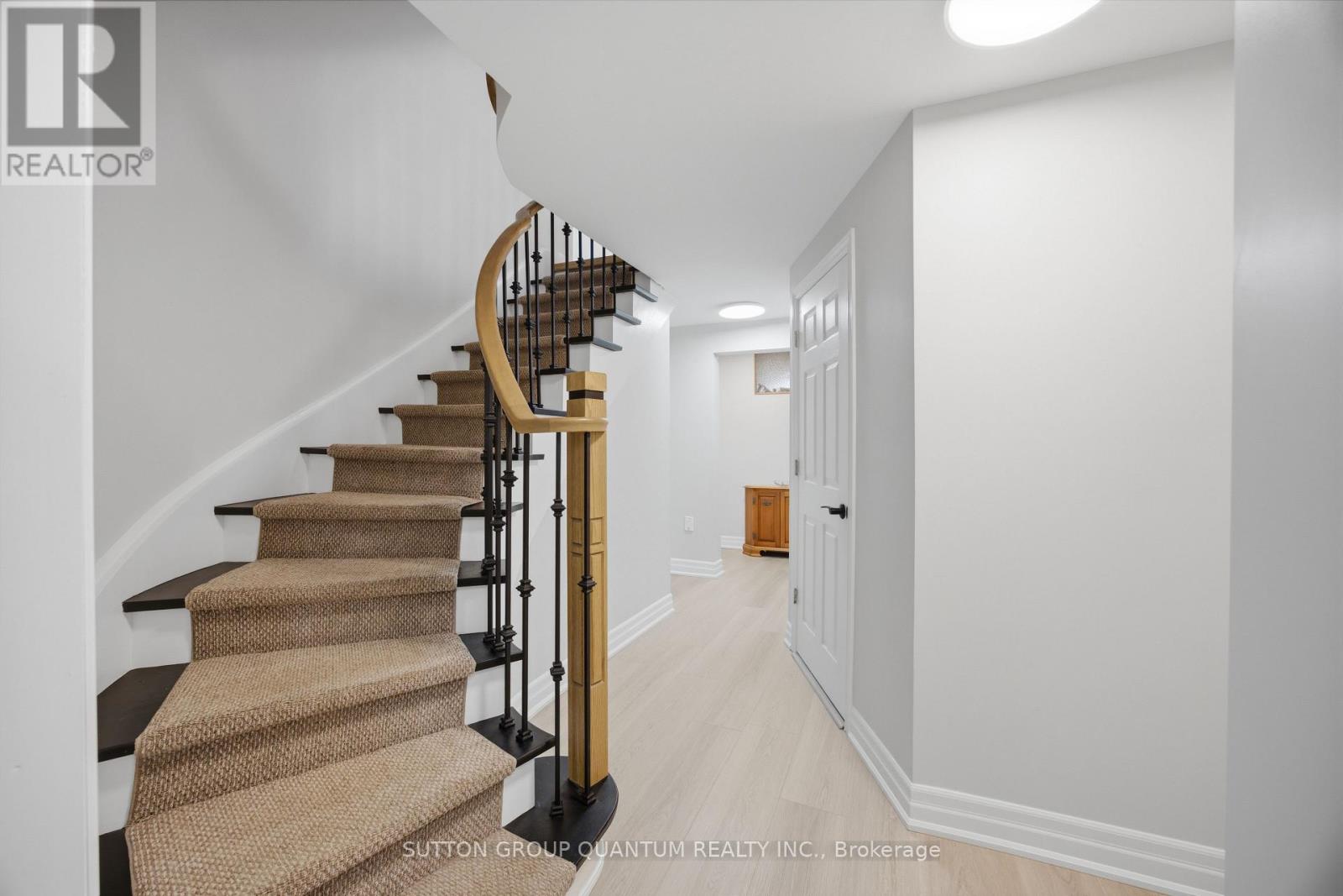 2509 King Forrest Drive, Mississauga, Ontario  L5K 2E5 - Photo 31 - W12991554