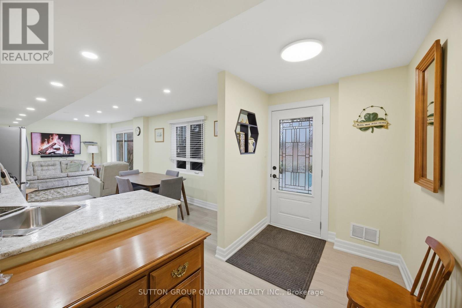 2509 King Forrest Drive, Mississauga, Ontario  L5K 2E5 - Photo 37 - W12991554