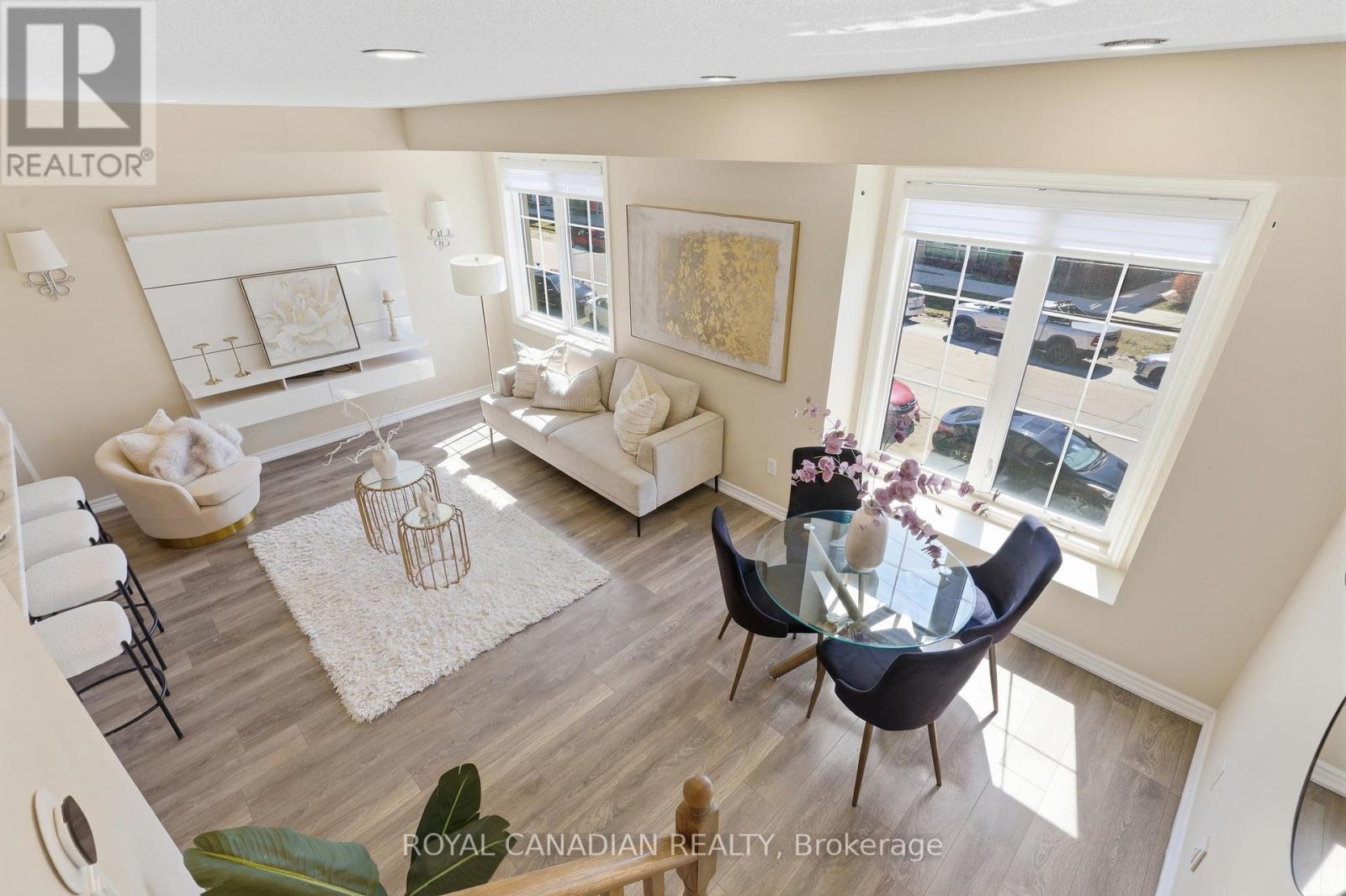 40-02 - 2420 Baronwood Drive, Oakville, Ontario  L6M 0X6 - Photo 12 - W12991562