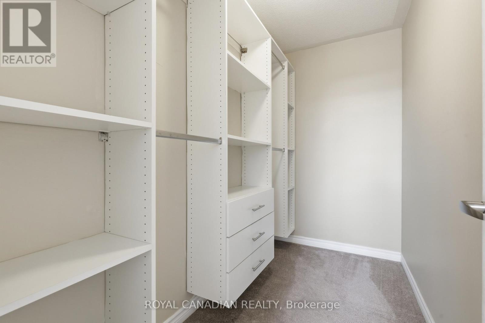 40-02 - 2420 Baronwood Drive, Oakville, Ontario  L6M 0X6 - Photo 20 - W12991562