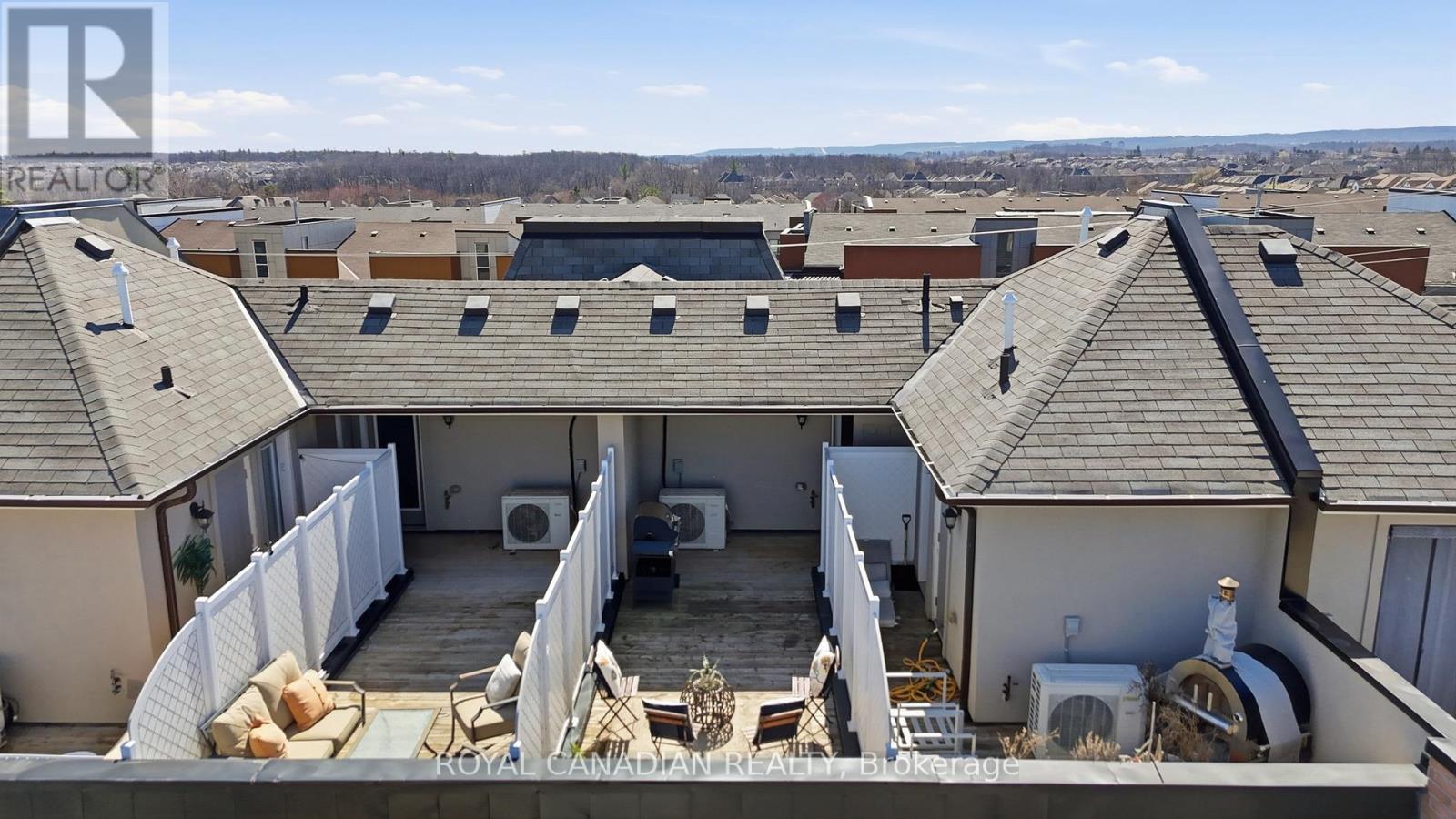 40-02 - 2420 Baronwood Drive, Oakville, Ontario  L6M 0X6 - Photo 24 - W12991562