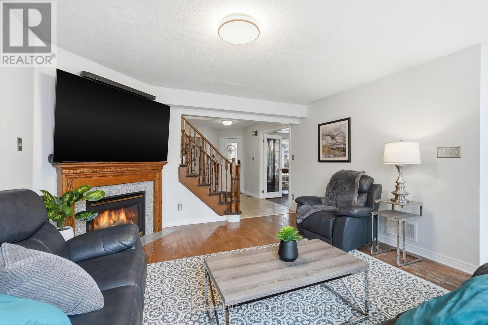 5189 Blue Spruce Avenue, Burlington, Ontario  L7L 6J5 - Photo 10 - W12991568