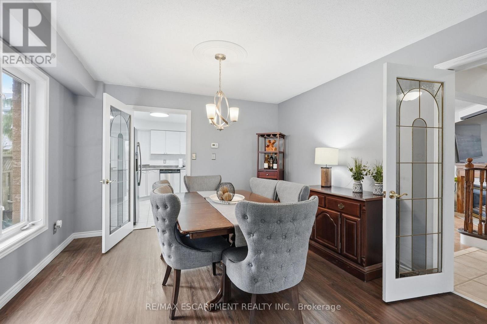 5189 Blue Spruce Avenue, Burlington, Ontario  L7L 6J5 - Photo 16 - W12991568