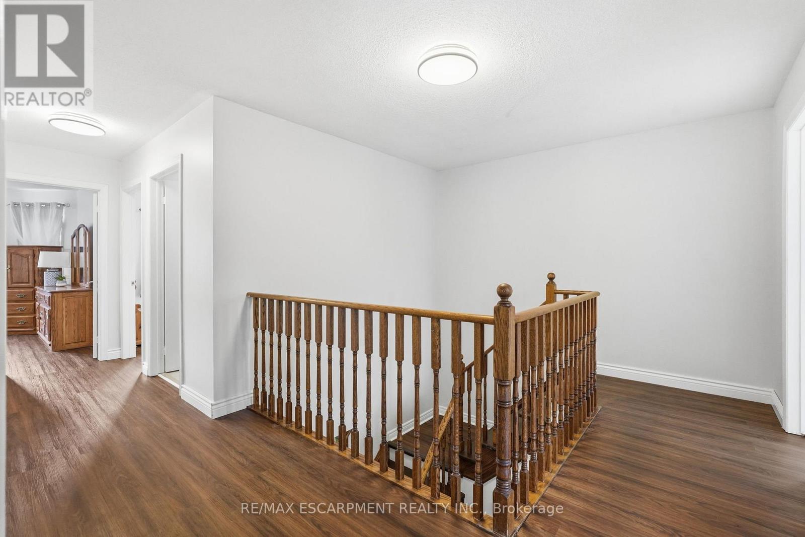 5189 Blue Spruce Avenue, Burlington, Ontario  L7L 6J5 - Photo 20 - W12991568