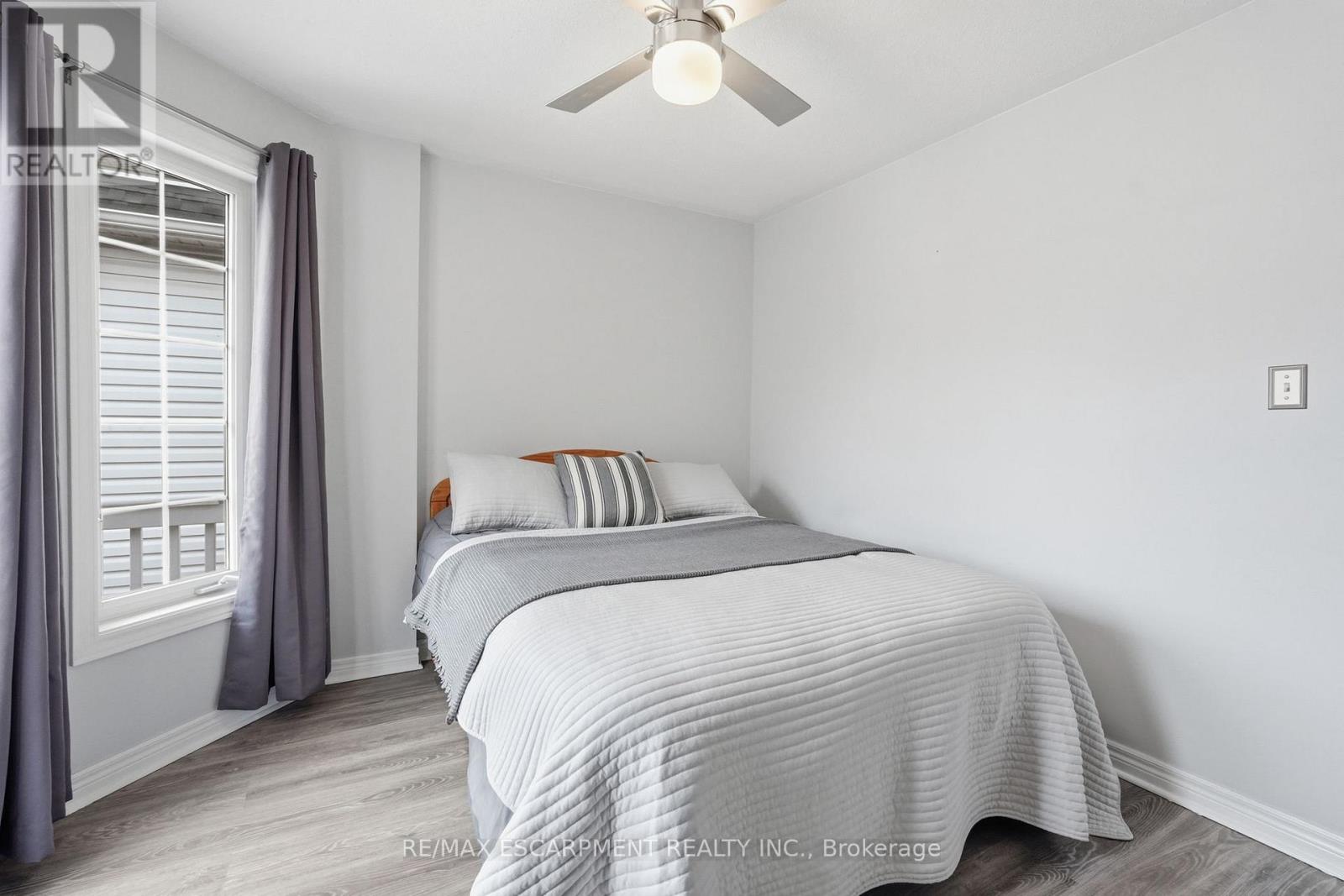 5189 Blue Spruce Avenue, Burlington, Ontario  L7L 6J5 - Photo 25 - W12991568