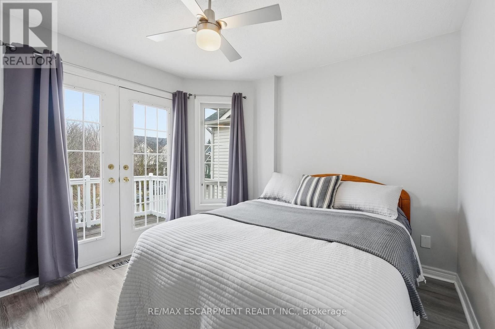 5189 Blue Spruce Avenue, Burlington, Ontario  L7L 6J5 - Photo 26 - W12991568