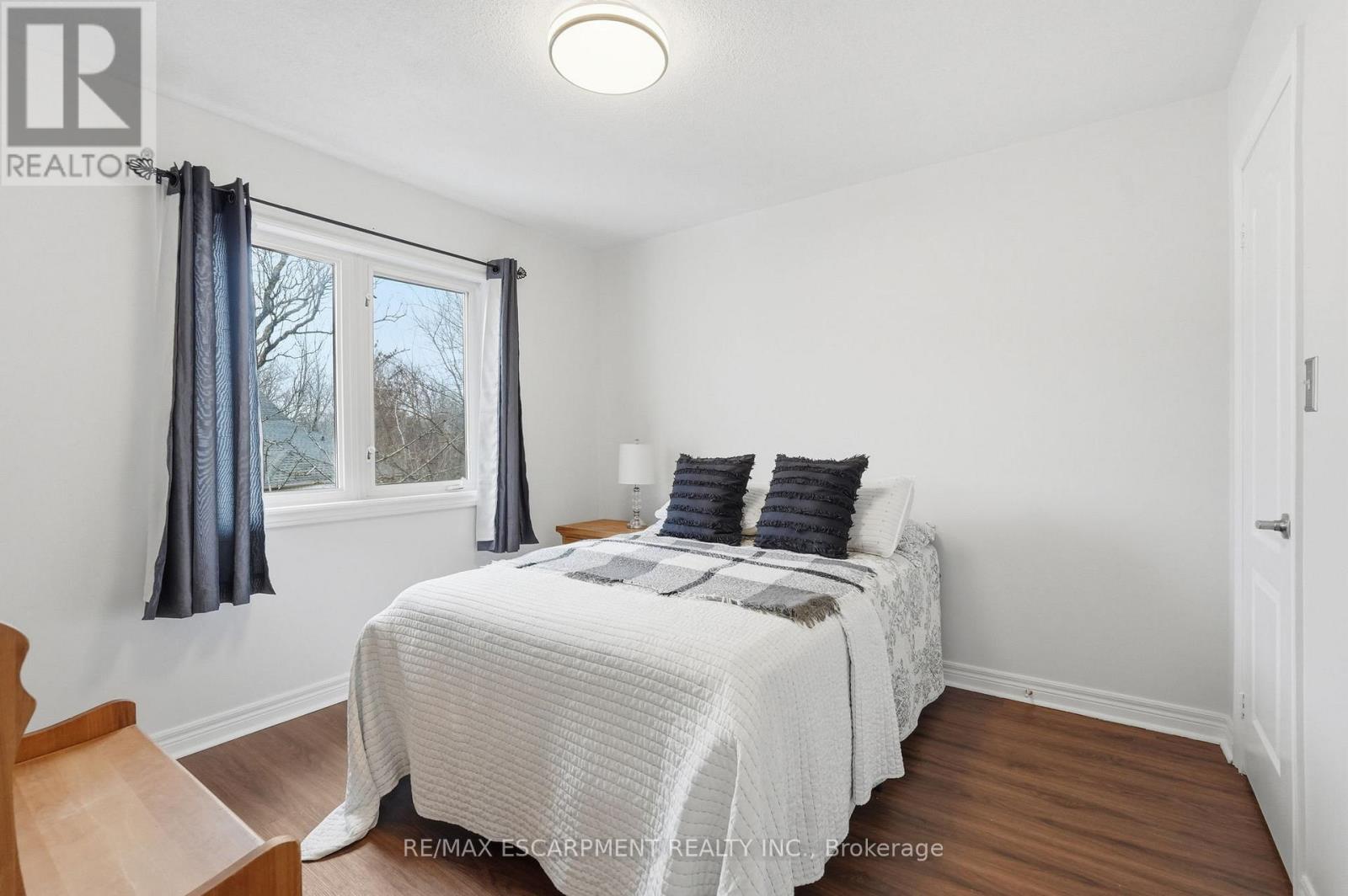 5189 Blue Spruce Avenue, Burlington, Ontario  L7L 6J5 - Photo 28 - W12991568