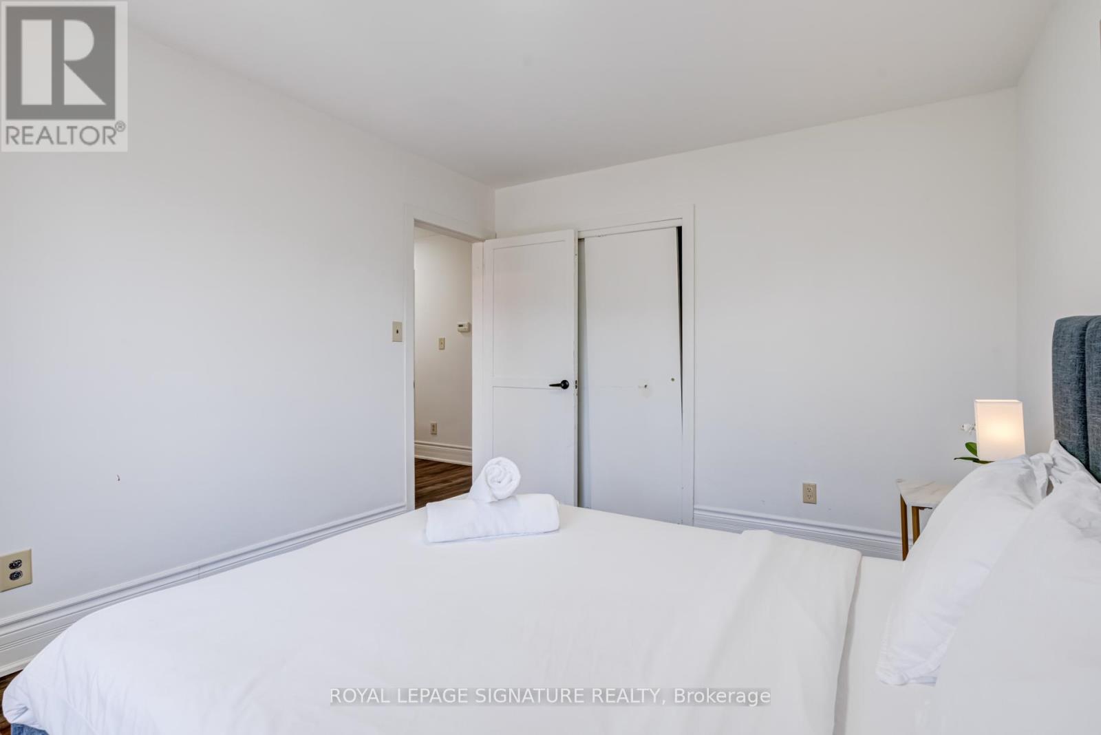 411 Maplehurst Avenue, Oakville, Ontario  L6L 4Y3 - Photo 16 - W12991588