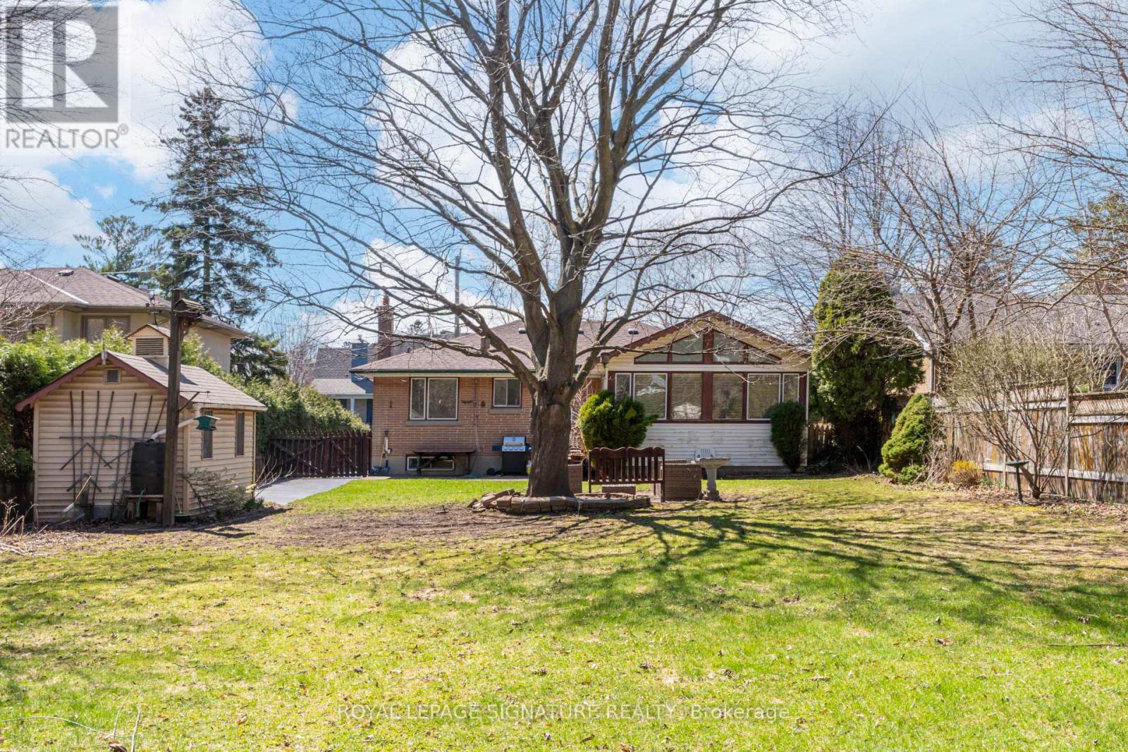 411 Maplehurst Avenue, Oakville, Ontario  L6L 4Y3 - Photo 25 - W12991588