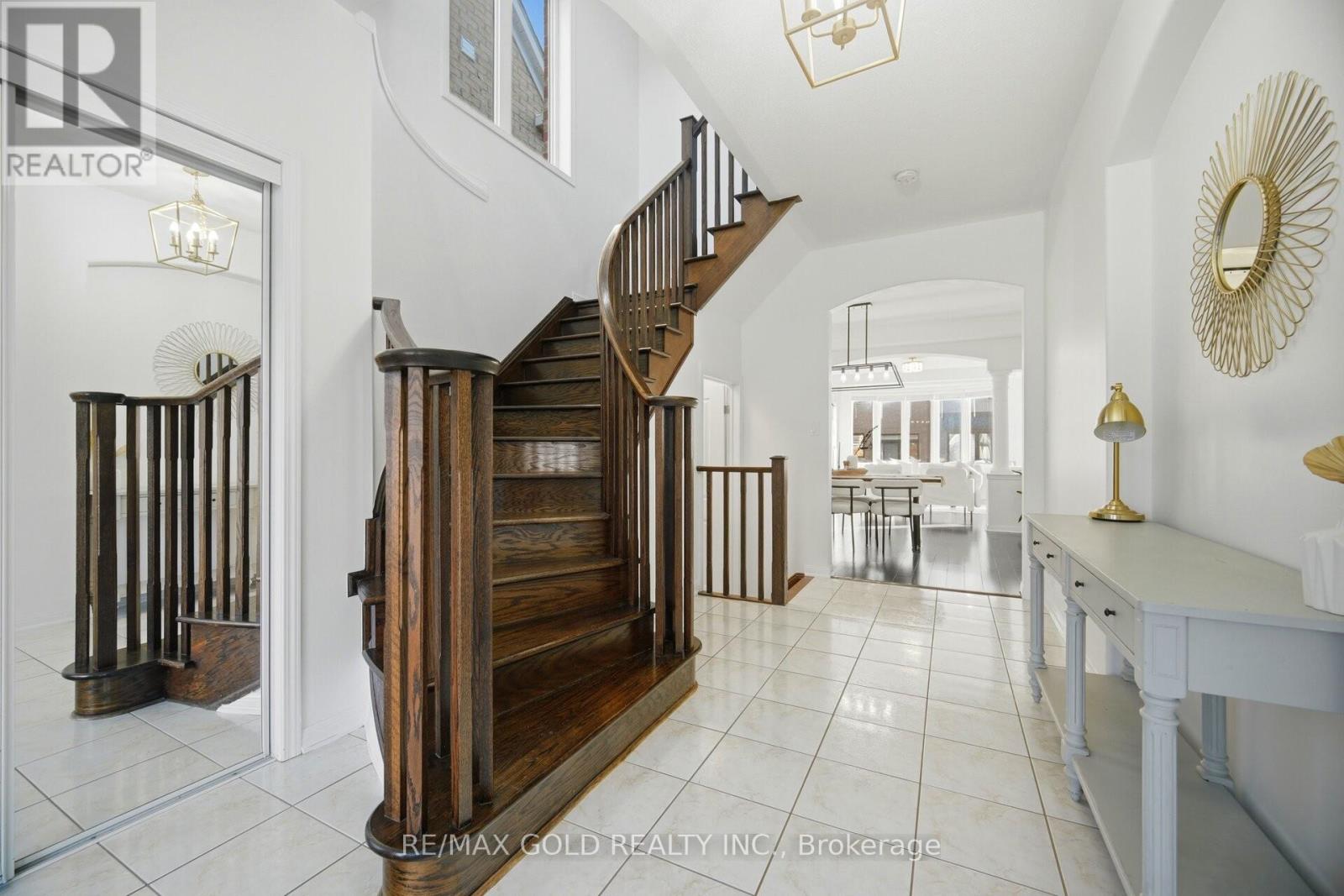 20 Peppermint Close, Brampton, Ontario L6P 3C7 - Photo 12 - W12991590