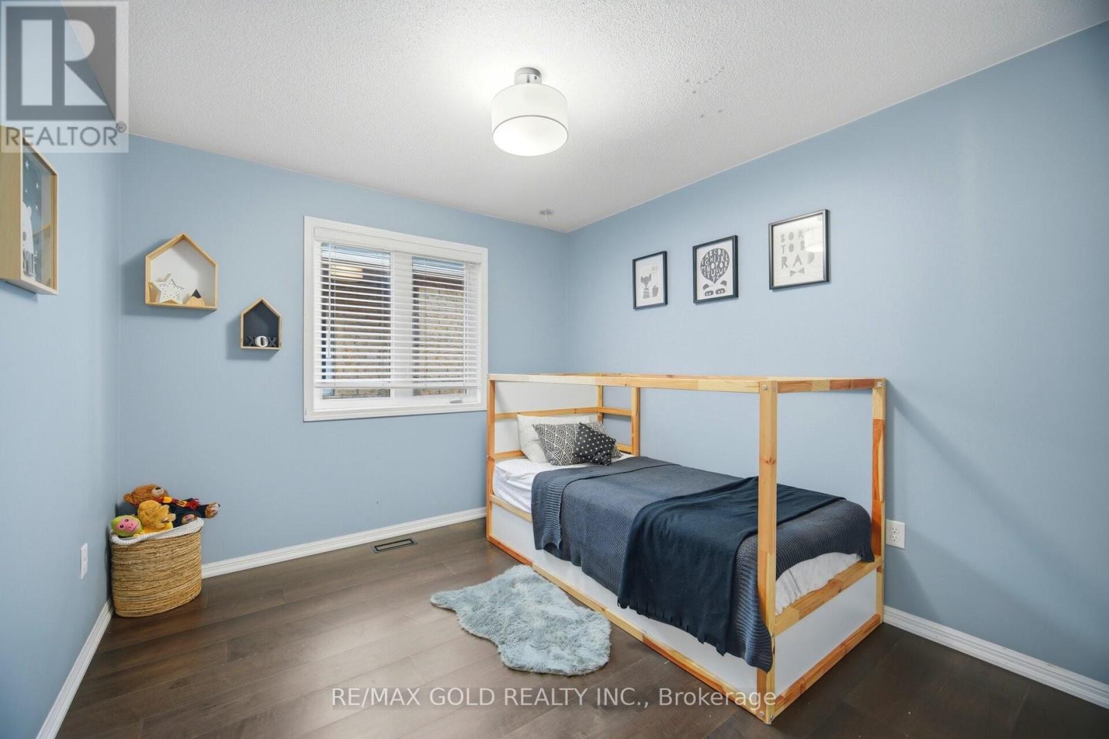 20 Peppermint Close, Brampton, Ontario L6P 3C7 - Photo 18 - W12991590