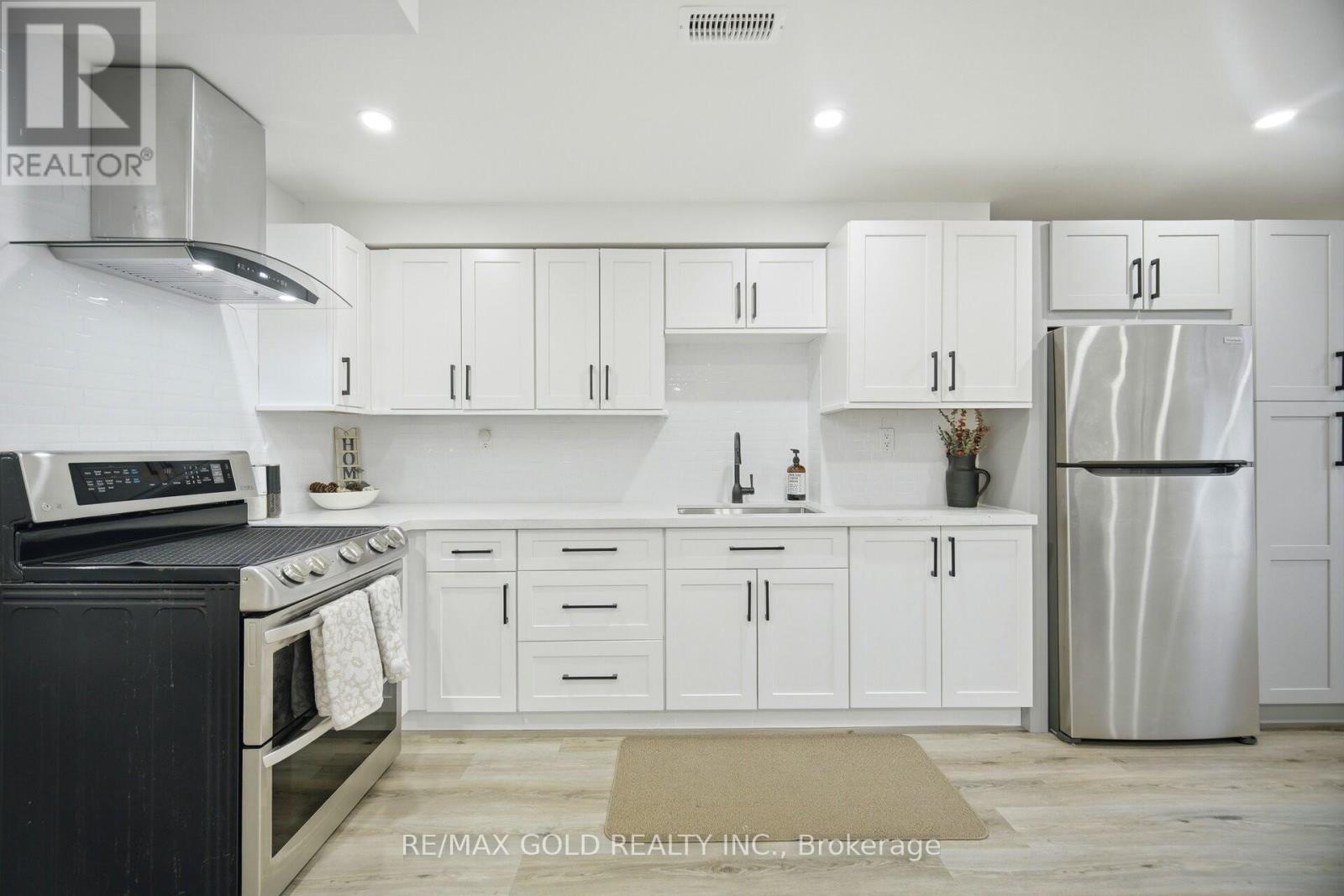 20 Peppermint Close, Brampton, Ontario L6P 3C7 - Photo 24 - W12991590