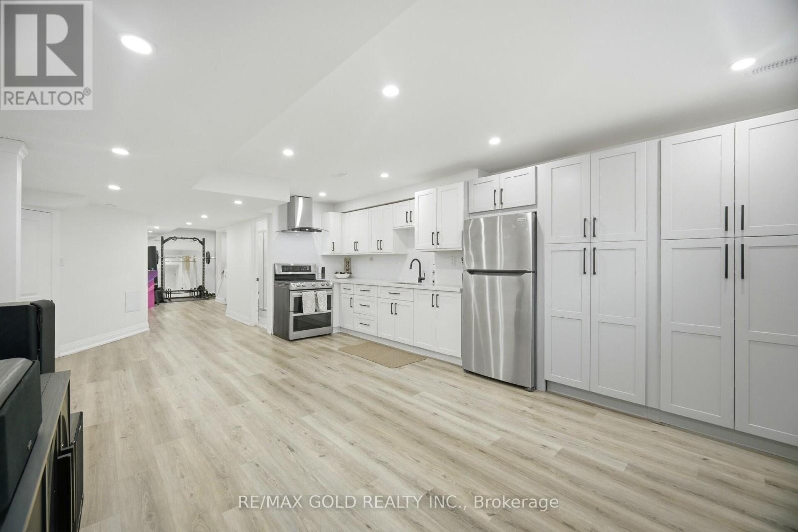 20 Peppermint Close, Brampton, Ontario L6P 3C7 - Photo 25 - W12991590