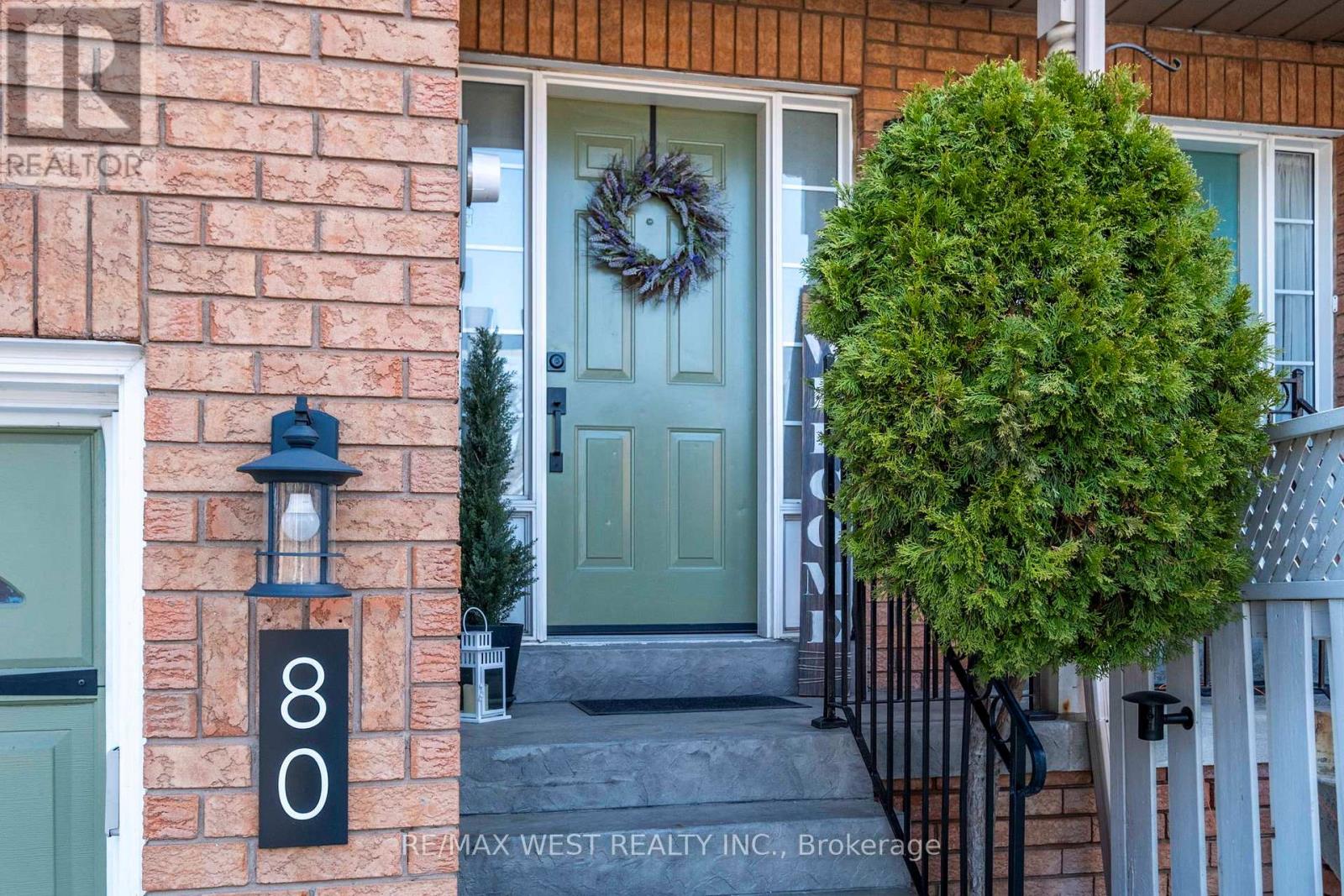 80 - 57 Brickyard Way, Brampton, Ontario  L6V 4M3 - Photo 2 - W12991608