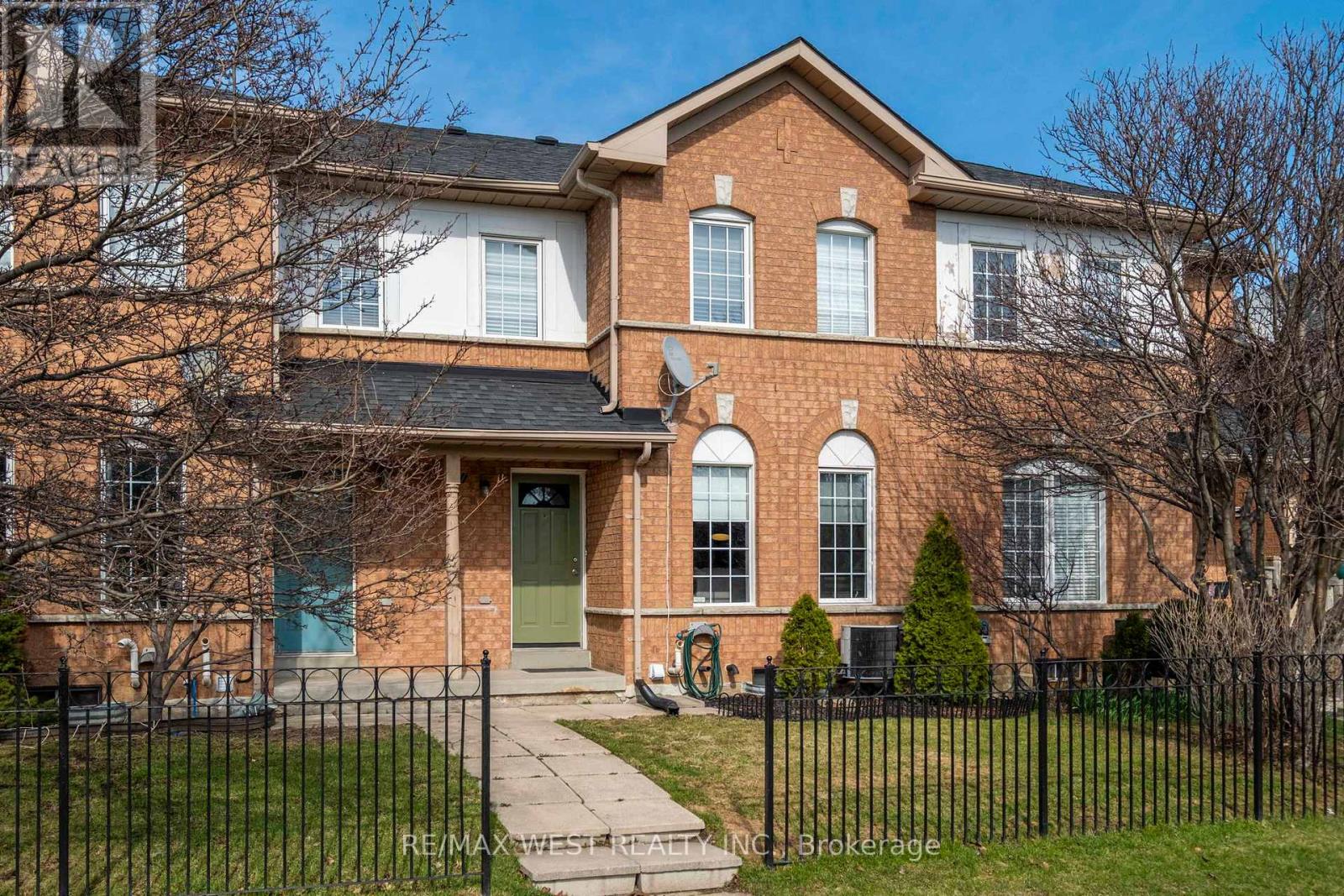 80 - 57 Brickyard Way, Brampton, Ontario  L6V 4M3 - Photo 30 - W12991608