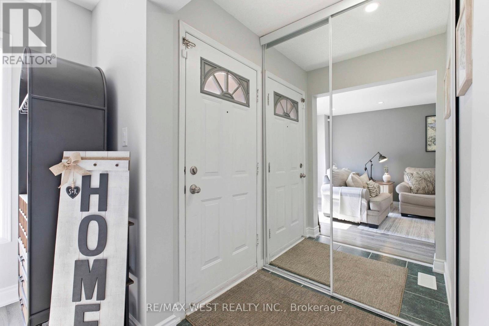 80 - 57 Brickyard Way, Brampton, Ontario  L6V 4M3 - Photo 4 - W12991608