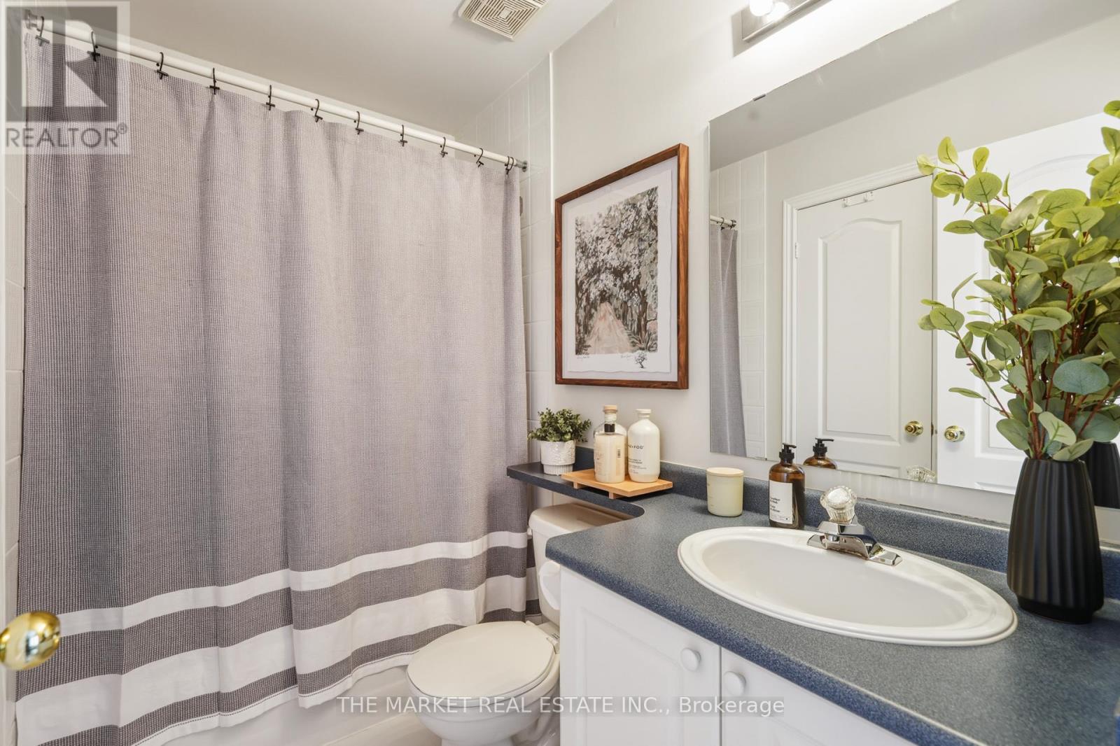 67 Winners Circle, Toronto, Ontario  M4L 3Y7 - Photo 37 - E12779024