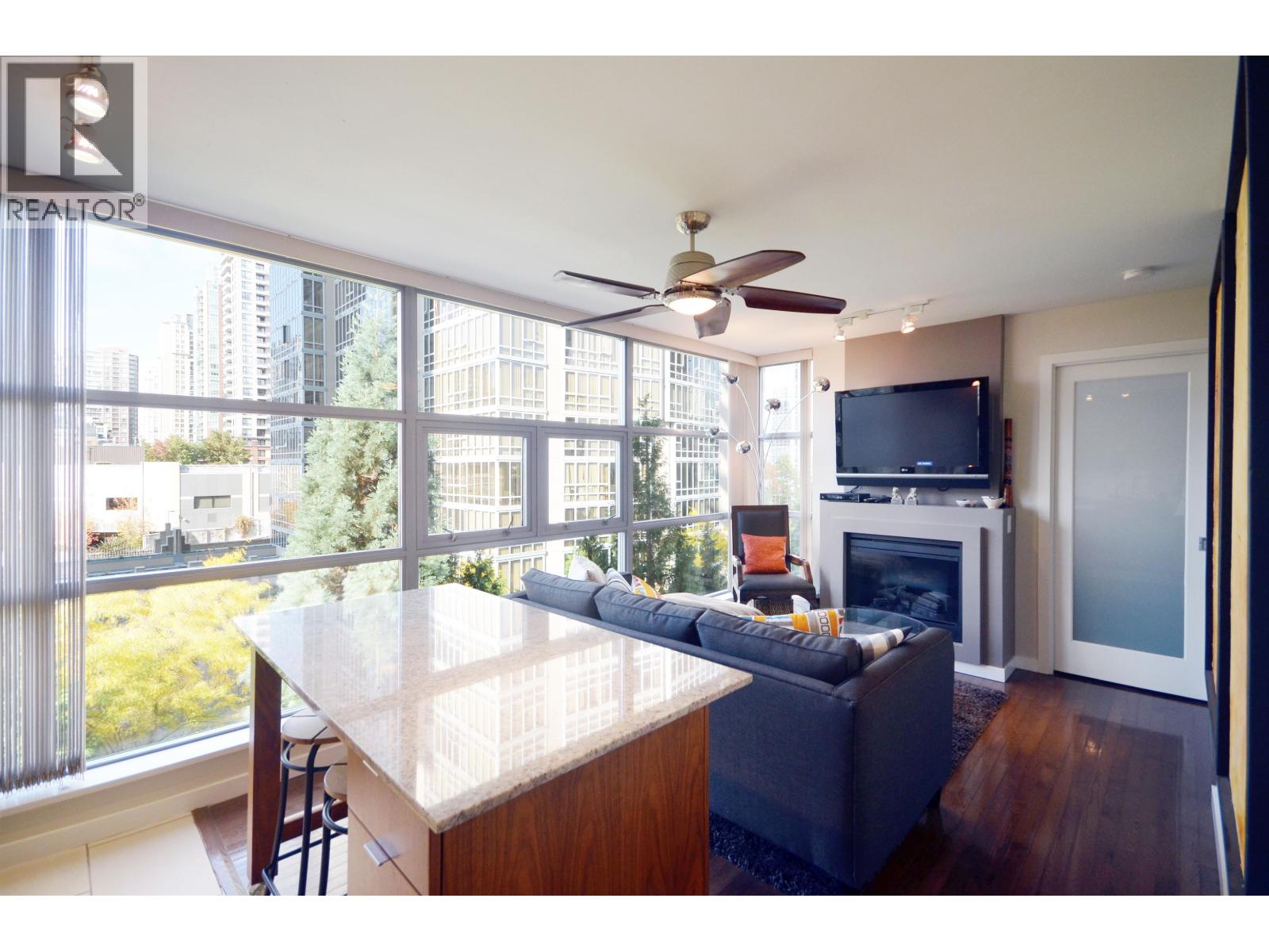 601 989 Beatty Street, Vancouver, British Columbia  V6Z 3C2 - Photo 3 - R3107385