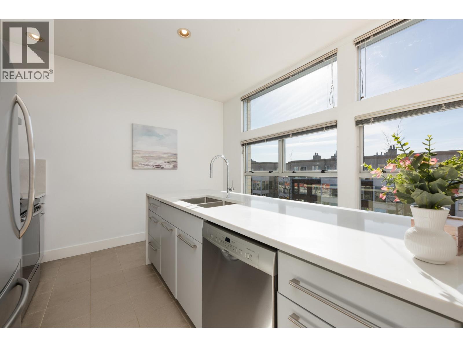 Ph2 2088 W 11th Avenue, Vancouver, British Columbia  V6J 2C9 - Photo 10 - R3110344