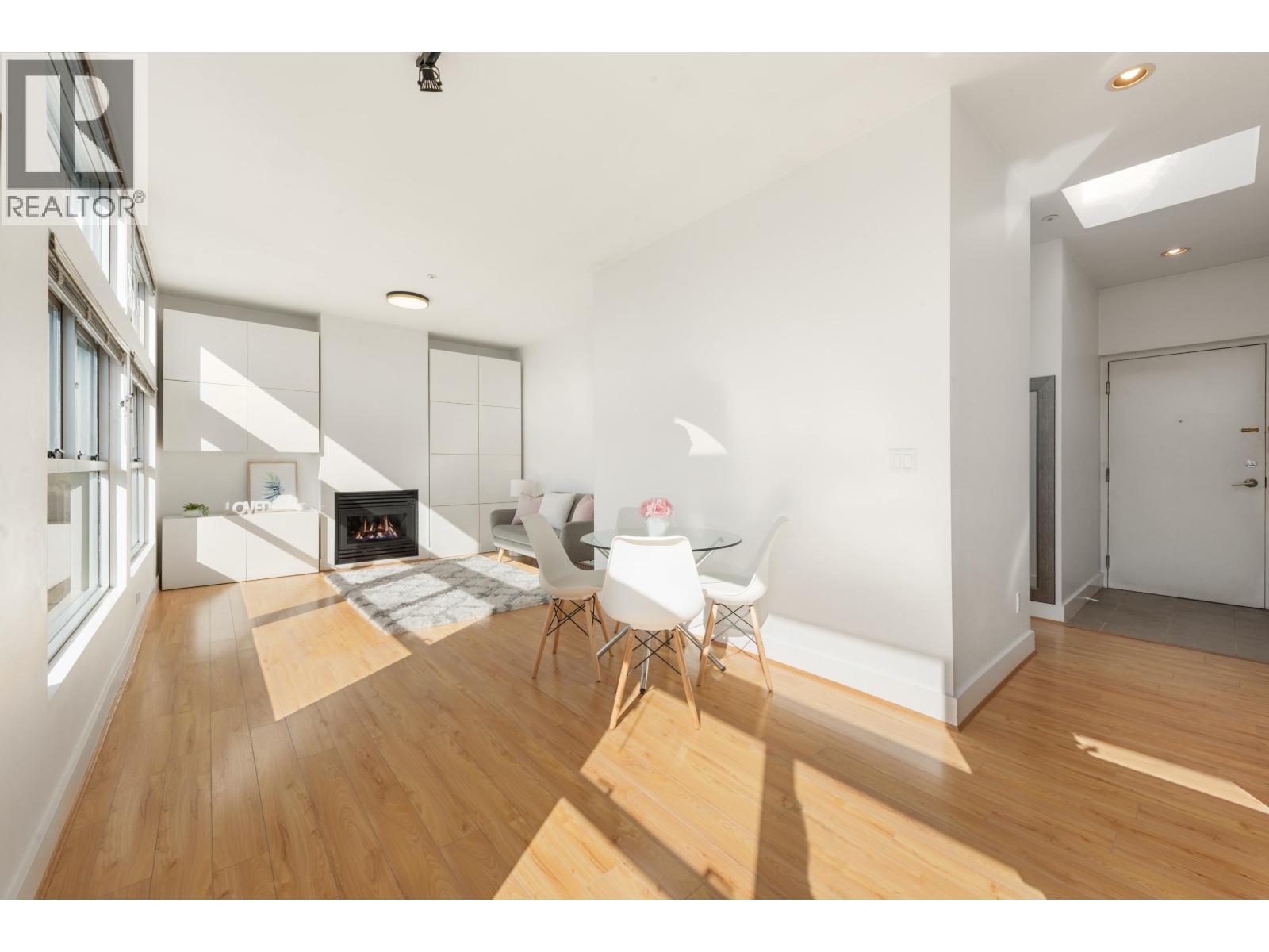 Ph2 2088 W 11th Avenue, Vancouver, British Columbia  V6J 2C9 - Photo 2 - R3110344