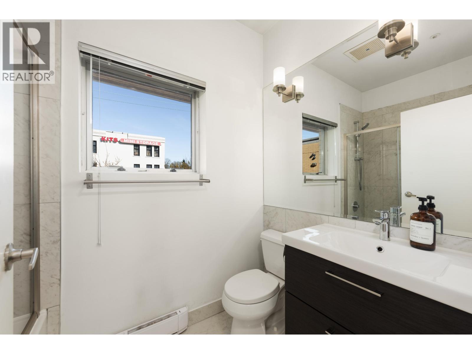 Ph2 2088 W 11th Avenue, Vancouver, British Columbia  V6J 2C9 - Photo 15 - R3110344