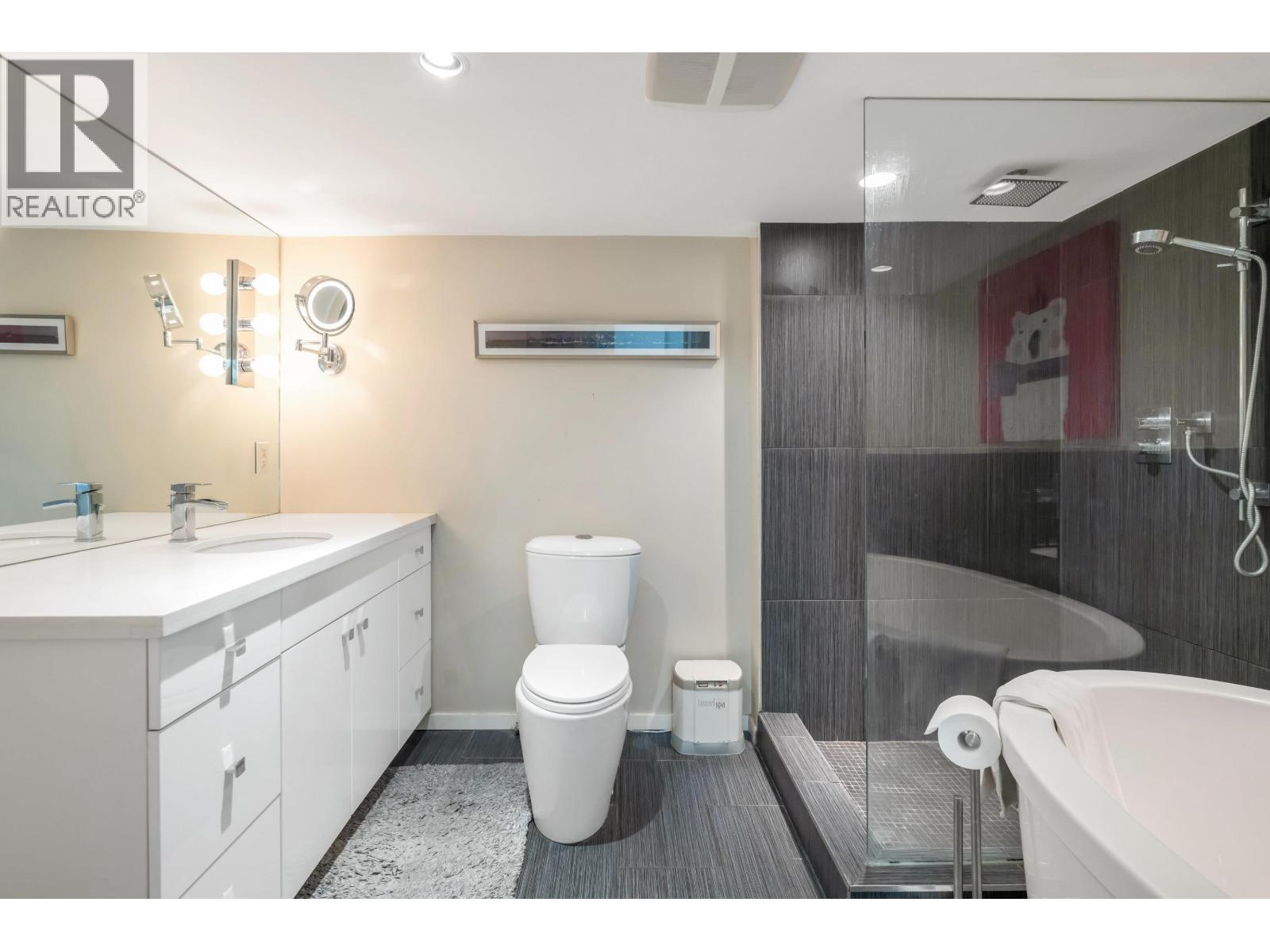 2385 Wall Street, Vancouver, British Columbia V5L 1B8 - Photo 25 - R3106240