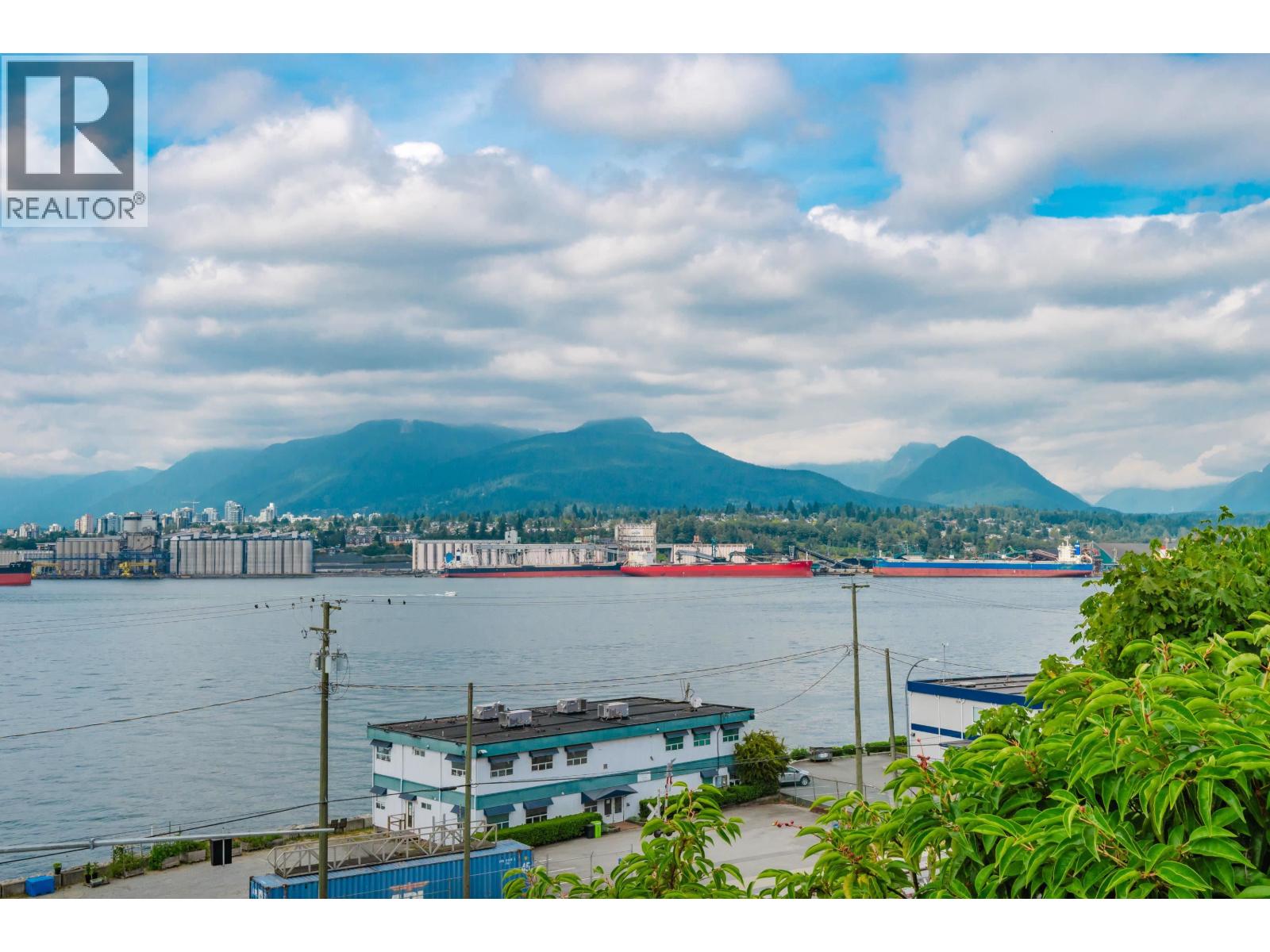 2385 Wall Street, Vancouver, British Columbia V5L 1B8 - Photo 6 - R3106240