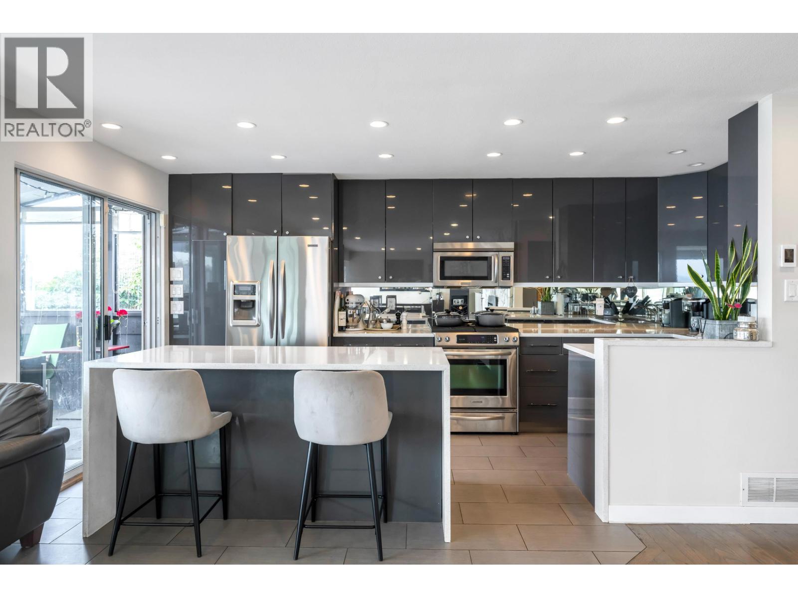 2385 Wall Street, Vancouver, British Columbia V5L 1B8 - Photo 7 - R3106240