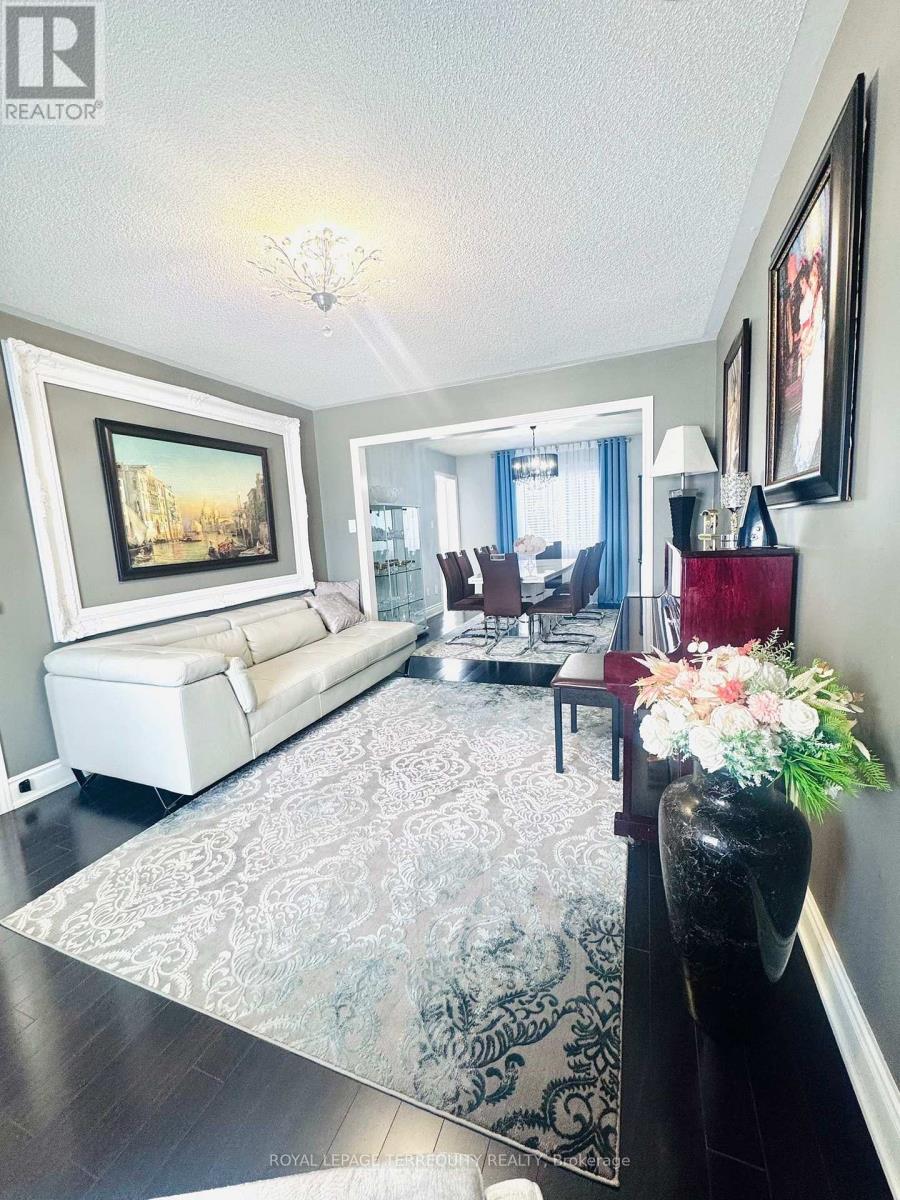 25 Jagges Drive, Barrie (Edgehill Drive), Ontario  L4N 0W9 - Photo 9 - S12990296