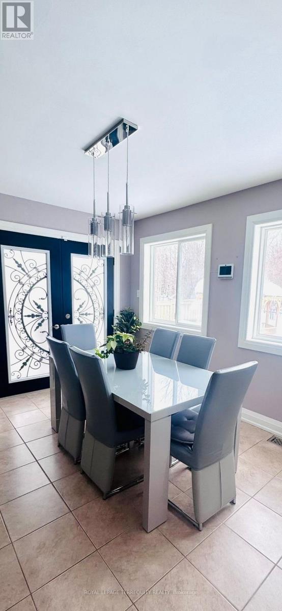 25 Jagges Drive, Barrie (Edgehill Drive), Ontario  L4N 0W9 - Photo 12 - S12990296