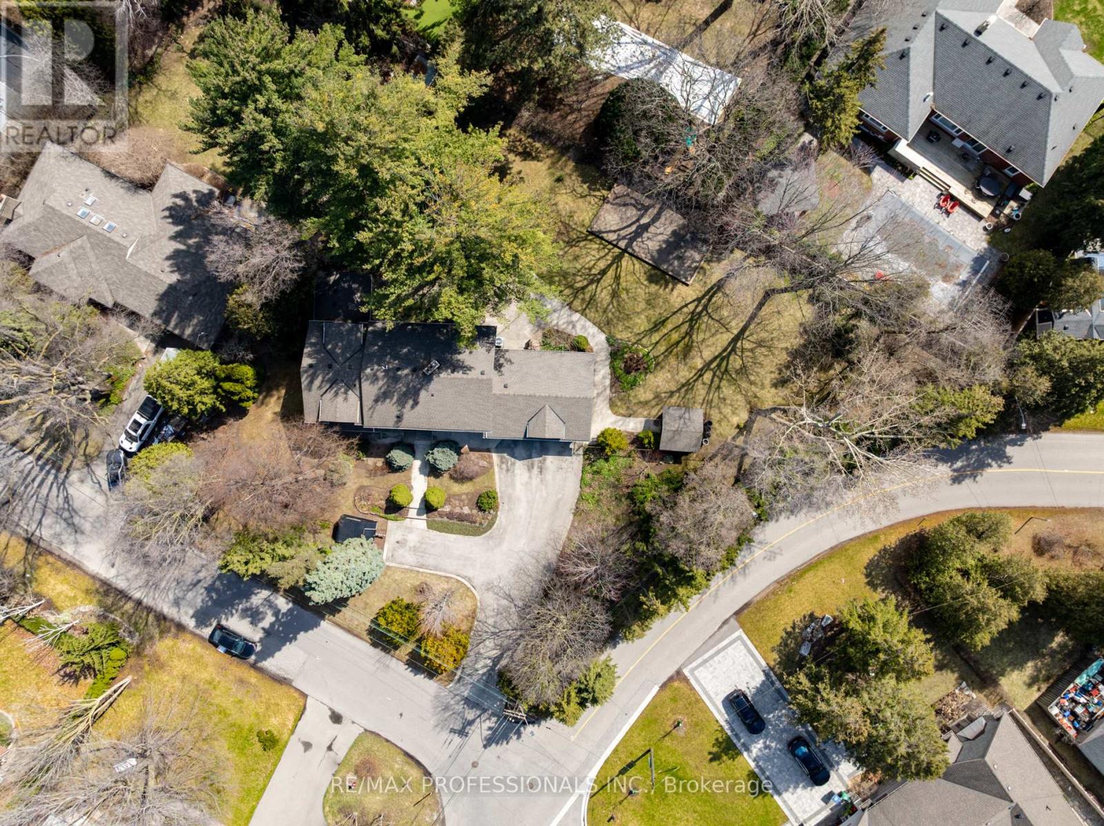 202 Radley Road, Mississauga, Ontario  L5G 2R7 - Photo 48 - W12970592