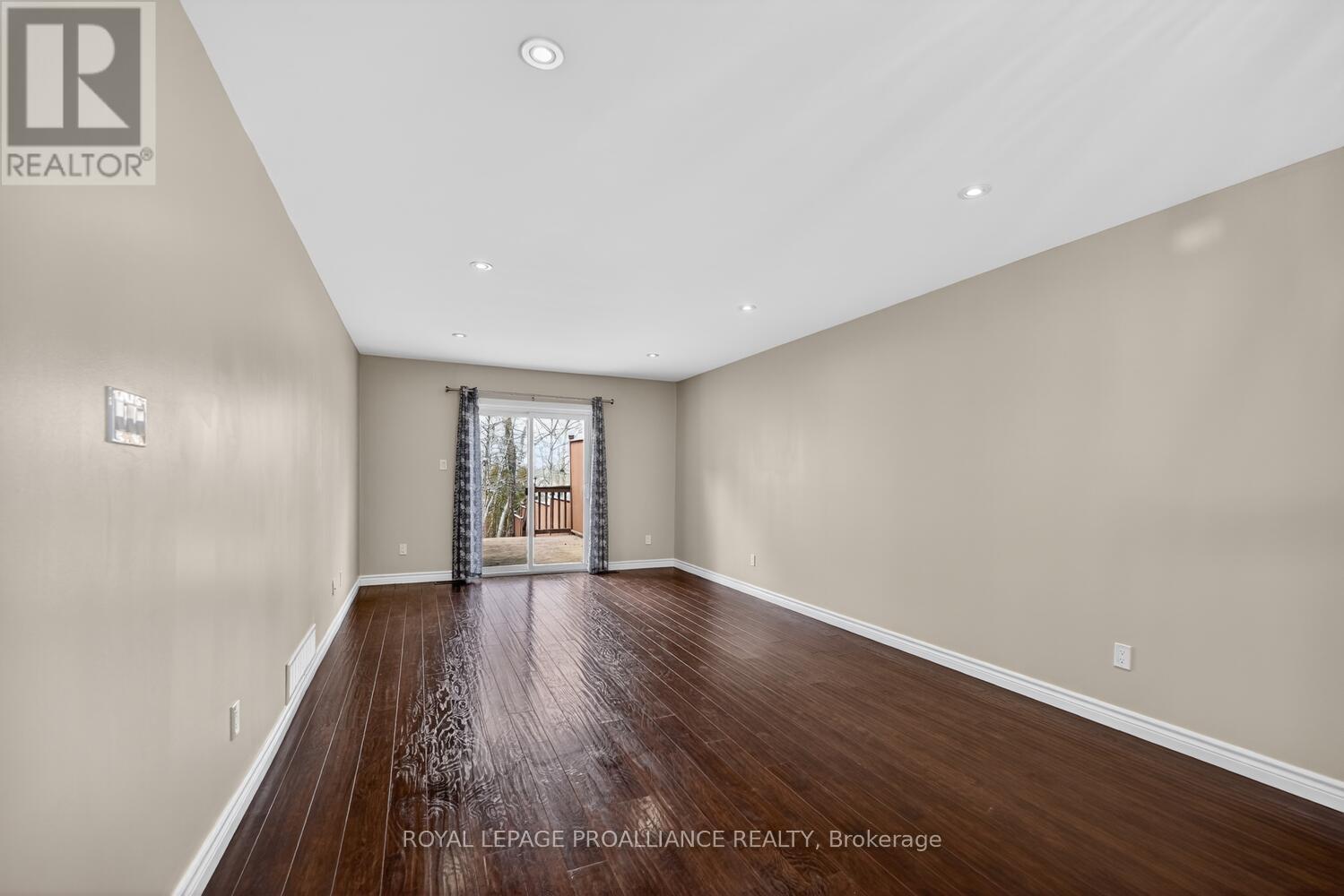 324 Fischl Drive, Prescott, Ontario  K0E 1T0 - Photo 10 - X12991884