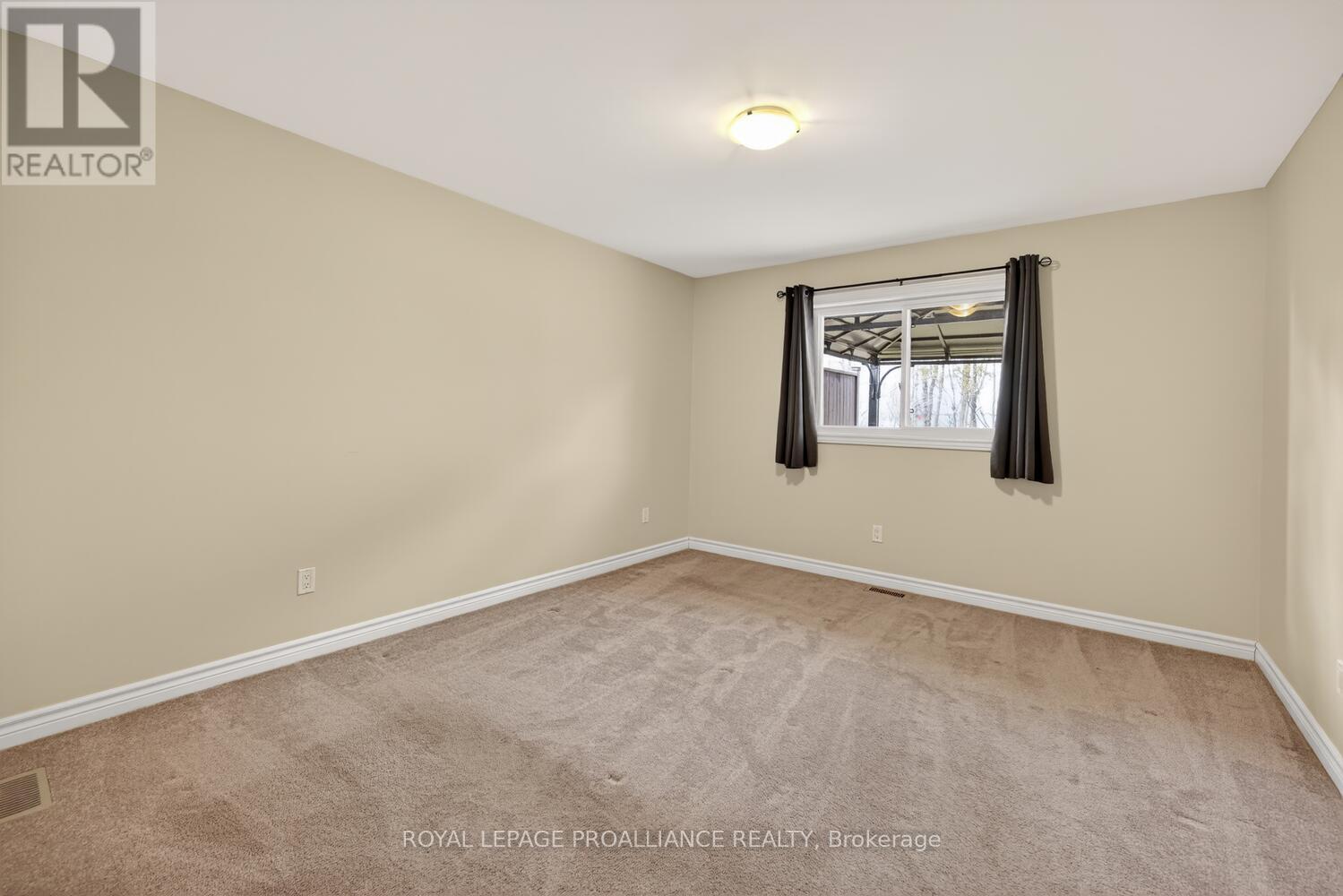 324 Fischl Drive, Prescott, Ontario  K0E 1T0 - Photo 15 - X12991884