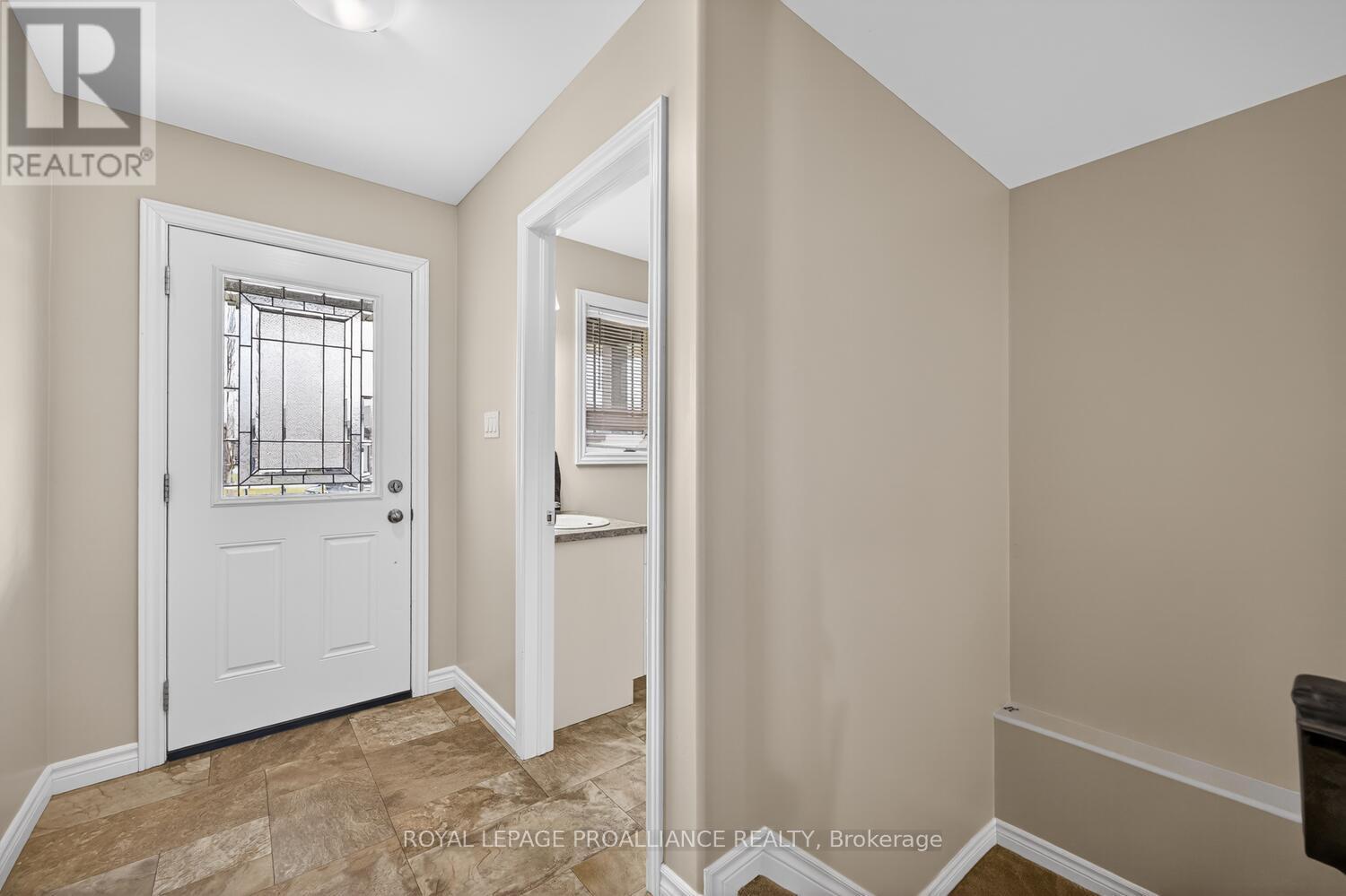 324 Fischl Drive, Prescott, Ontario  K0E 1T0 - Photo 3 - X12991884