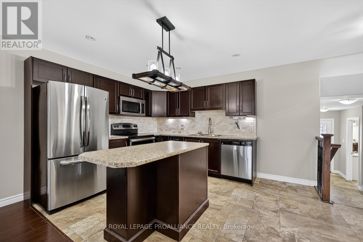 324 Fischl Drive, Prescott, Ontario  K0E 1T0 - Photo 5 - X12991884