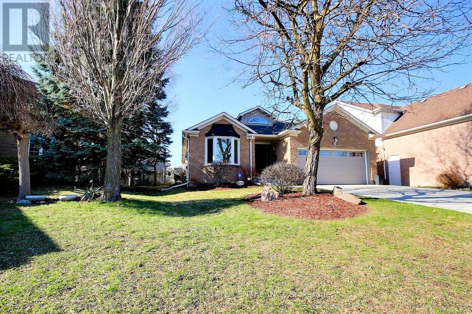 16 Sullivan Court, Cambridge, Ontario  N1S 5A4 - Photo 2 - X12991516