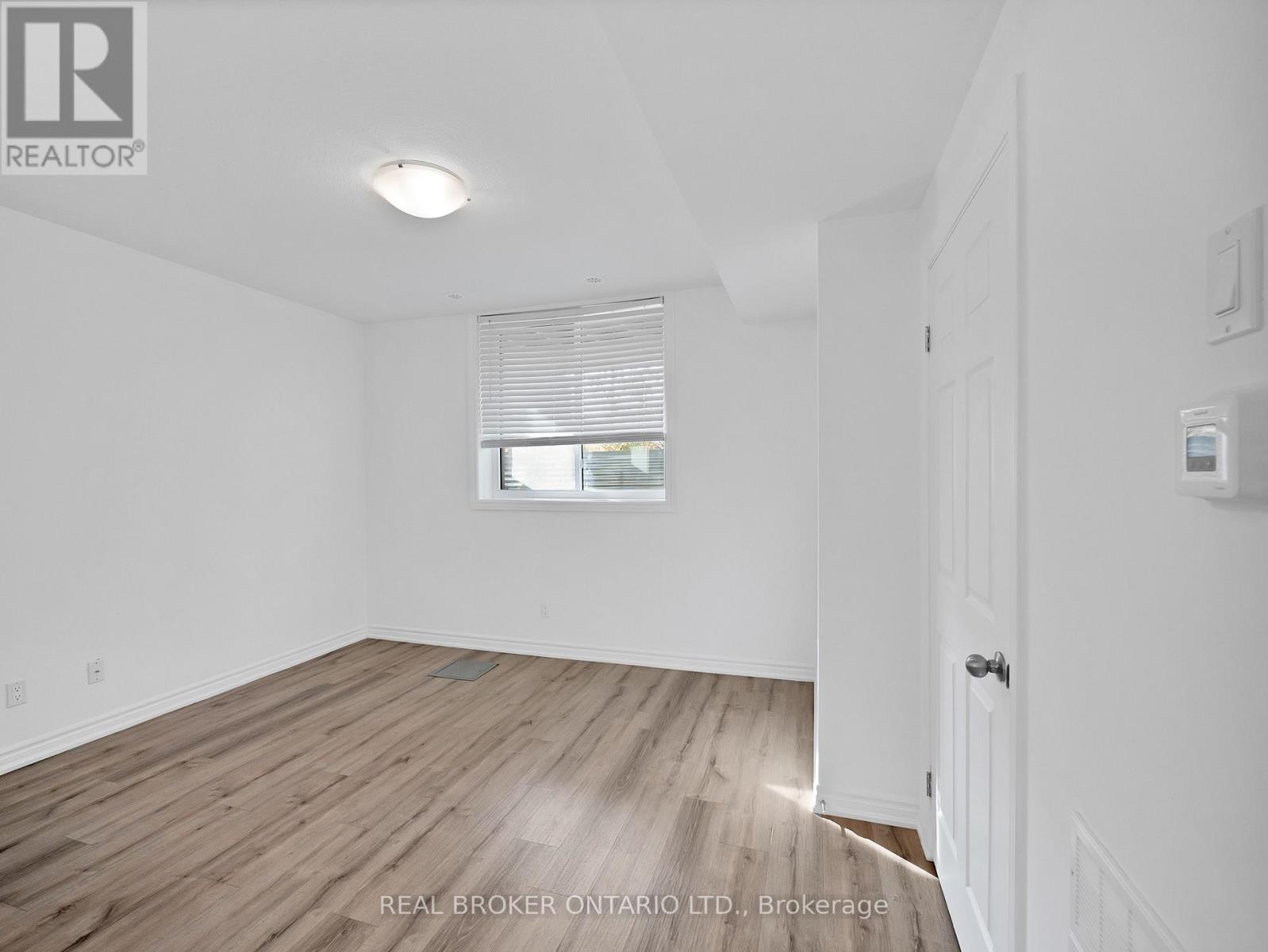 9a - 164 Heiman Street, Kitchener, Ontario  N2M 3L9 - Photo 5 - X12991544